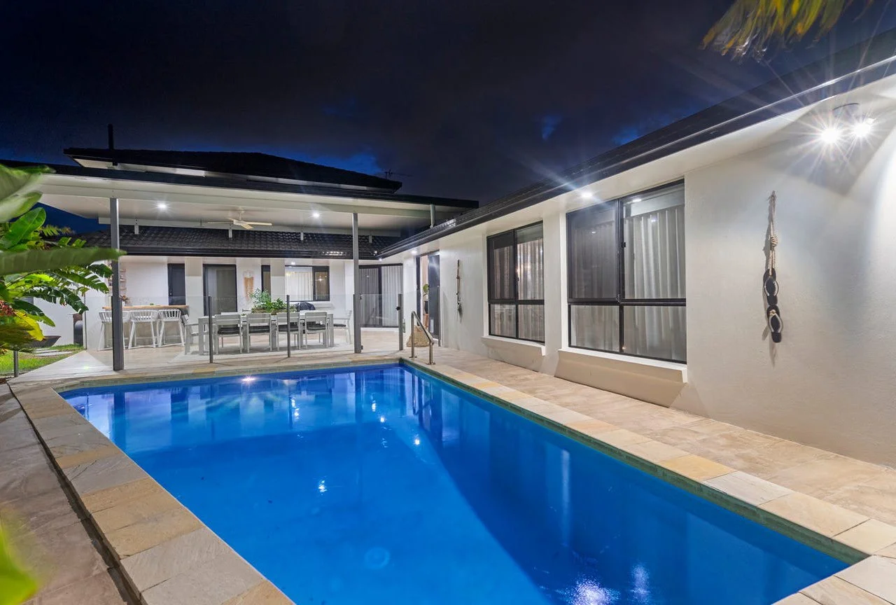 buyers-agent-runaway-bay-qld-4216-pool.jpg