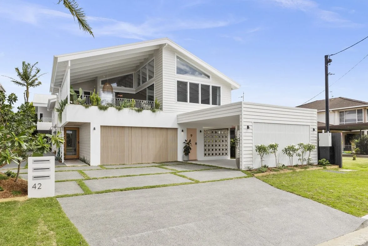 buyers-agent-palm-beach-qld-4221-exterior.jpg
