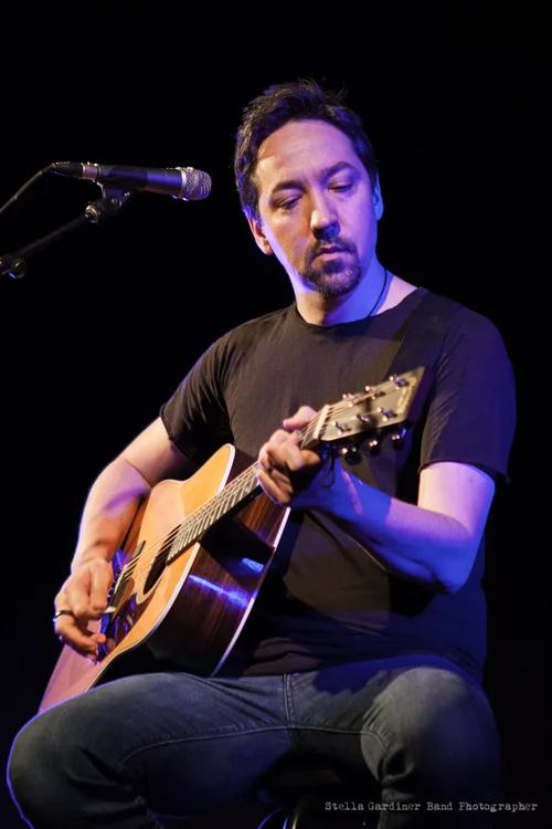 Jon Toogood announces NZ solo acoustic shows