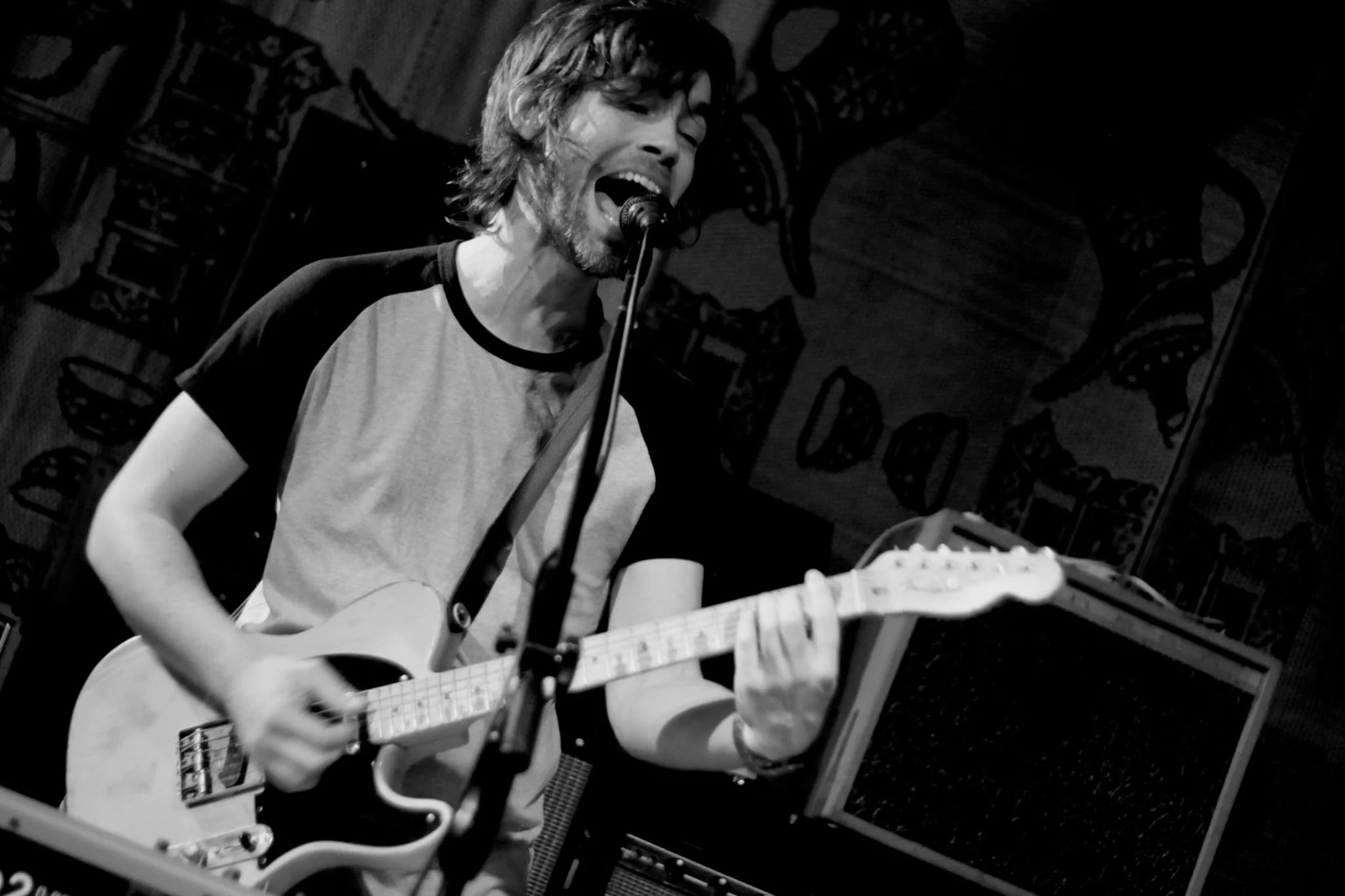 Gareth Thomas shares new video 'WeirdFever'