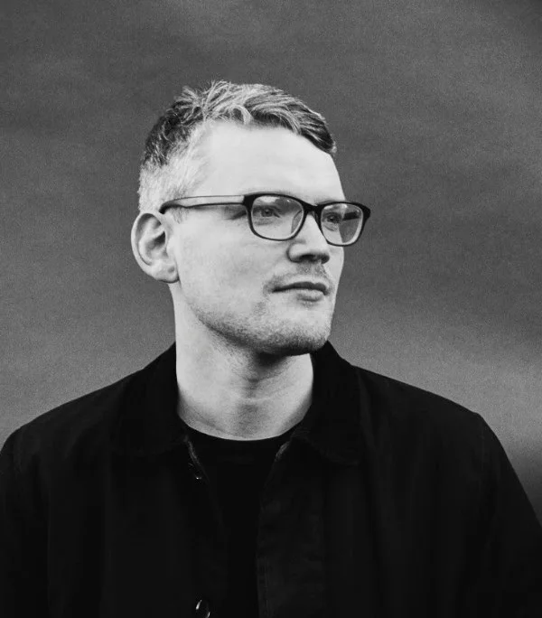 Makeness shares new track 'Who Am I To Follow Love'