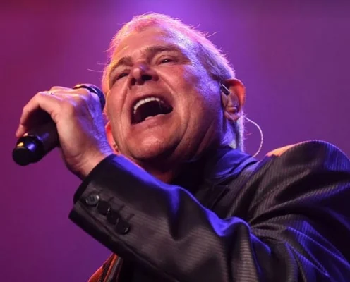 John Farnham to play Villa Maria Winery