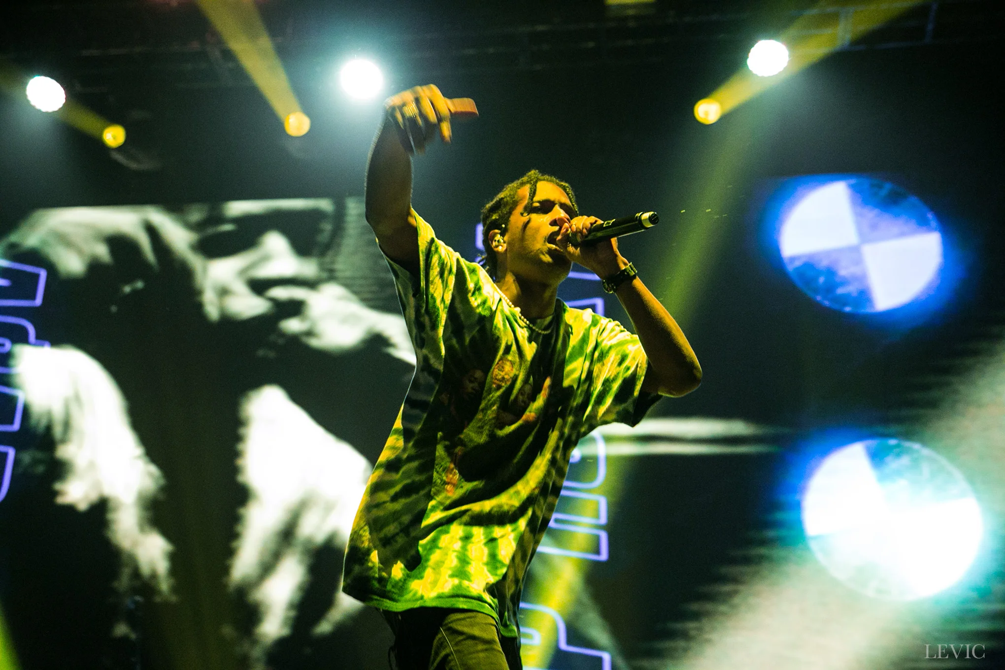 Concert Review with PHOTOS - Listen In Festival
