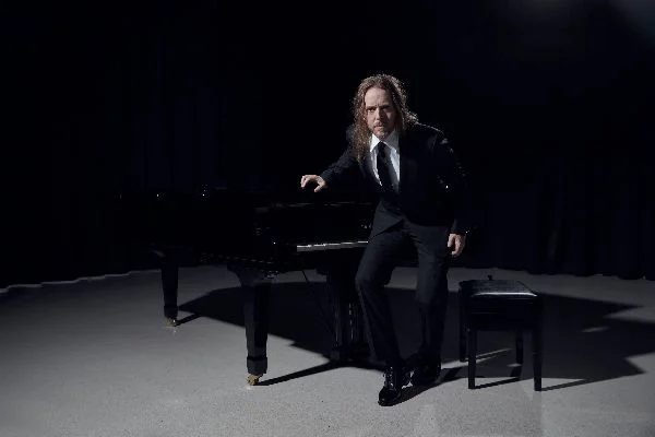 Tim Minchin adds third Auckland show to tour