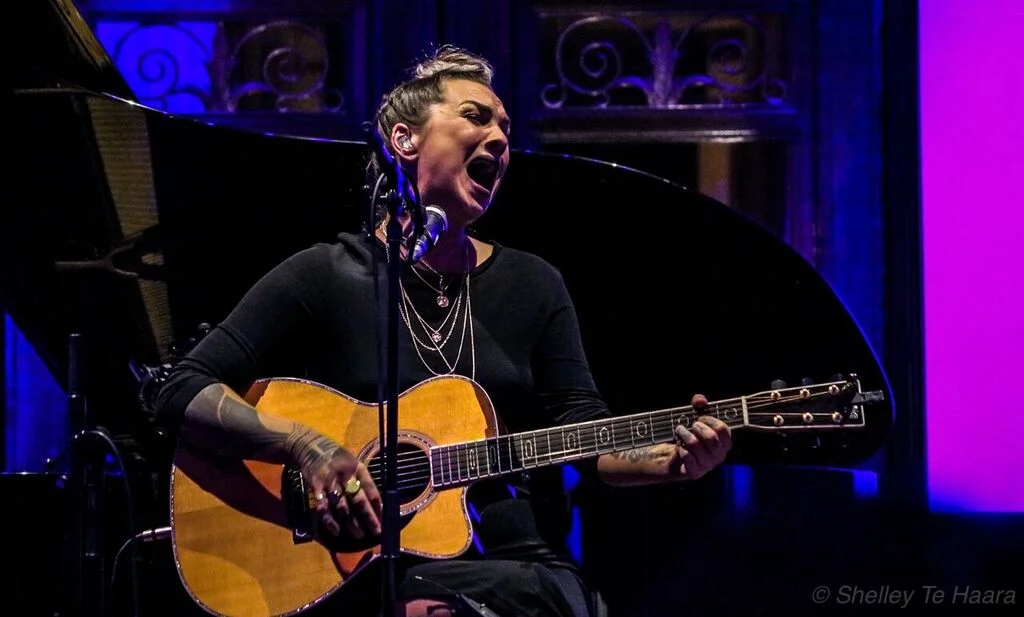 Concert Review with PHOTOS - Hollie Smith / Mara TK - Live At The Museum