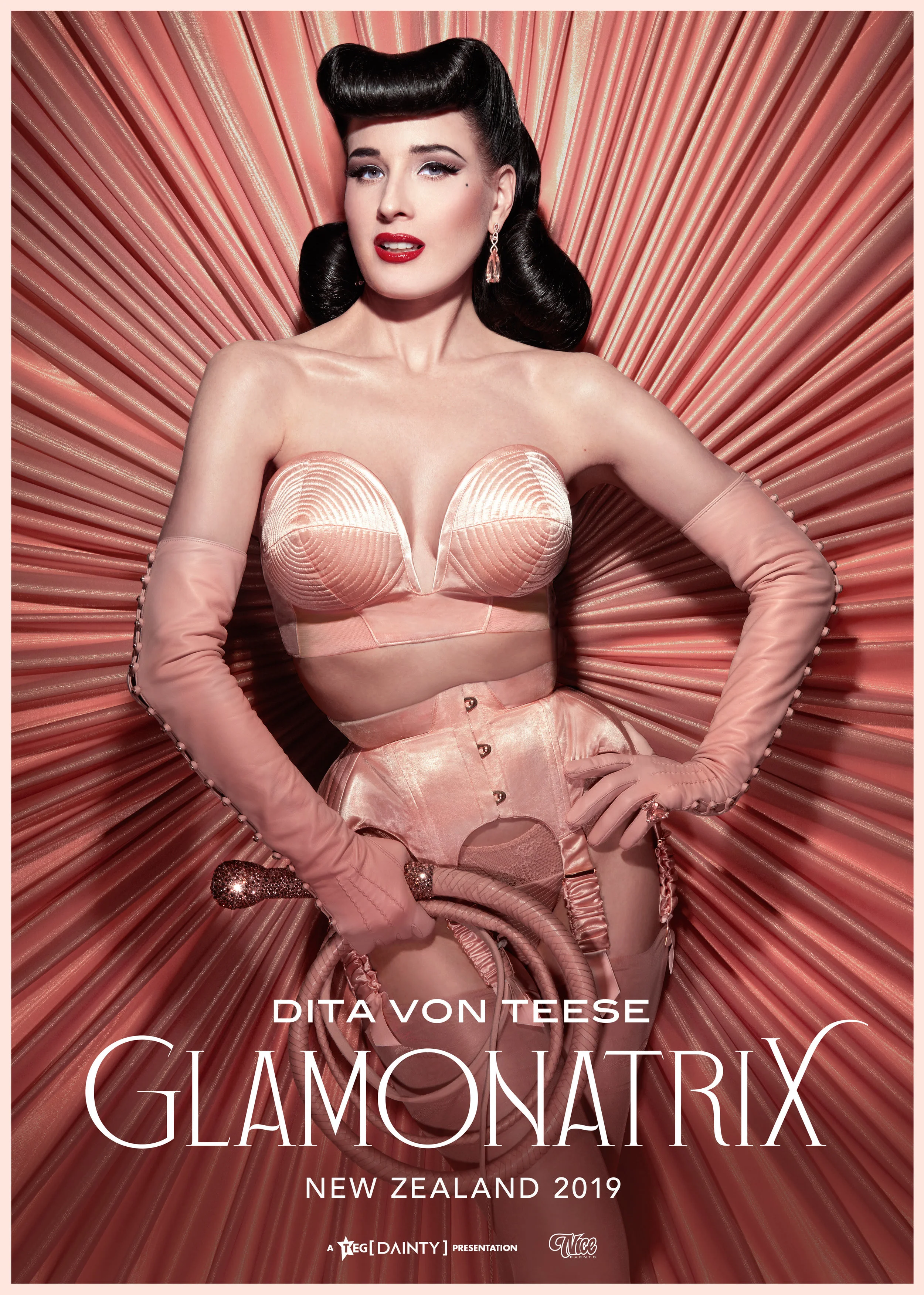 Burlesque Queen, Dita Von Teese, announces her first-ever NZ tour