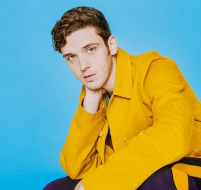 LAUV releases 'Chasing Fire' - Robin Schulz Remix
