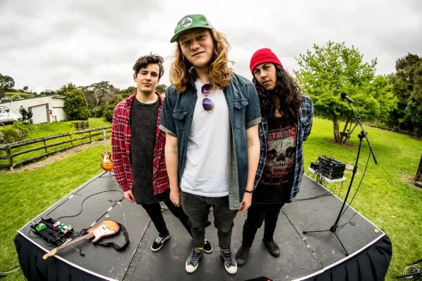 Minimal Silence release debut single 'House Of Flies'