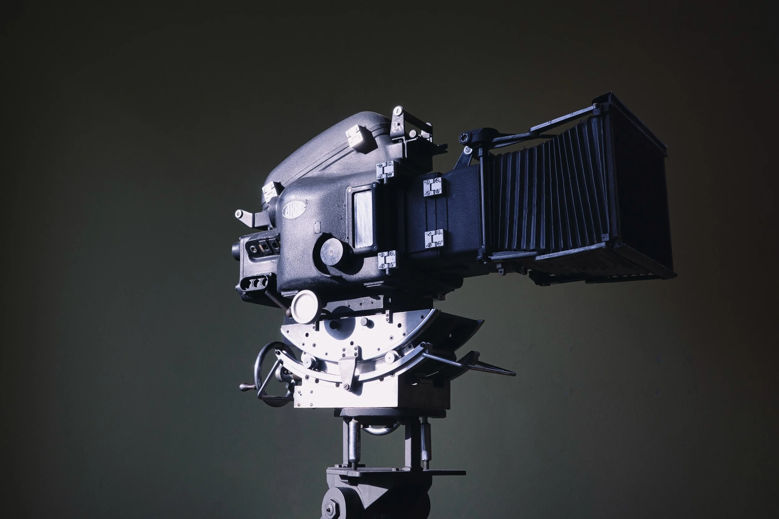 An ancient camera at the Pinacoteca — where history and light first met.