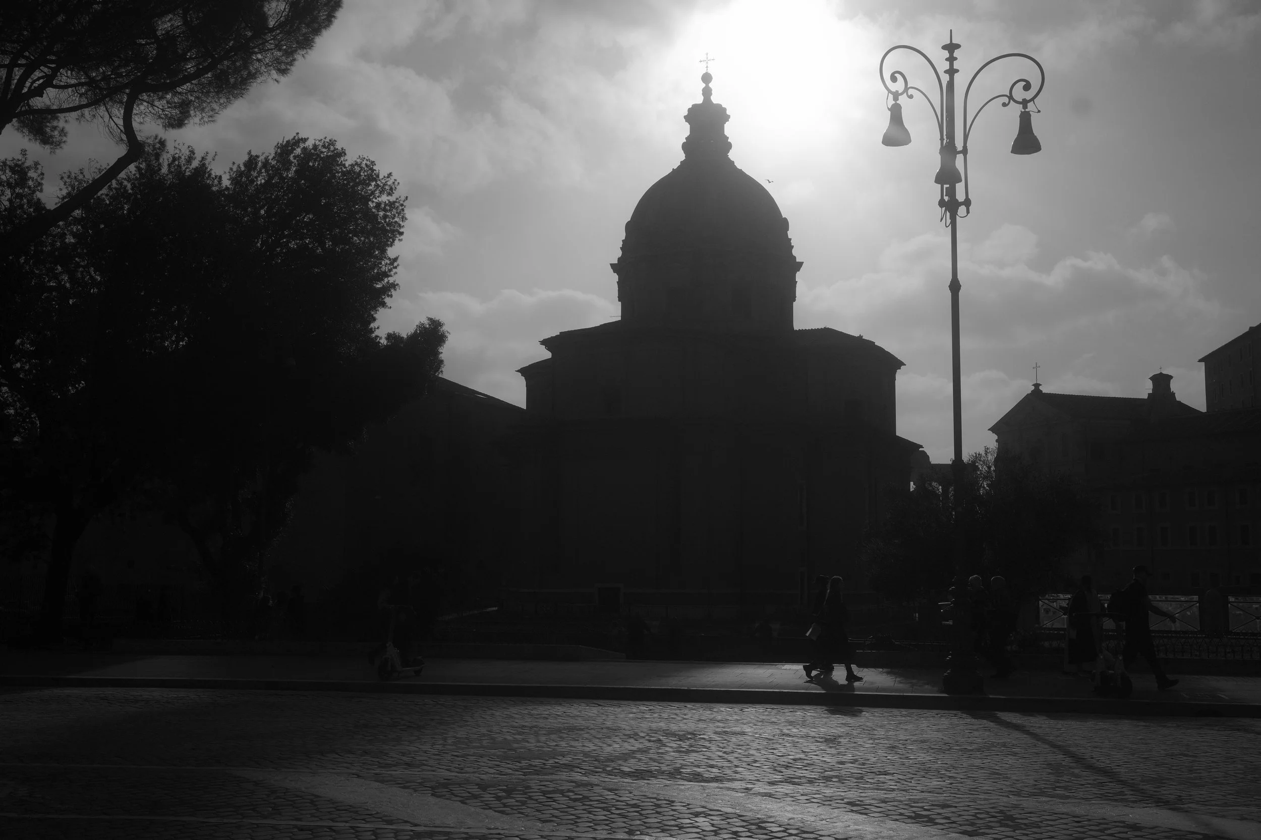 Light and stone, eternal Rome.