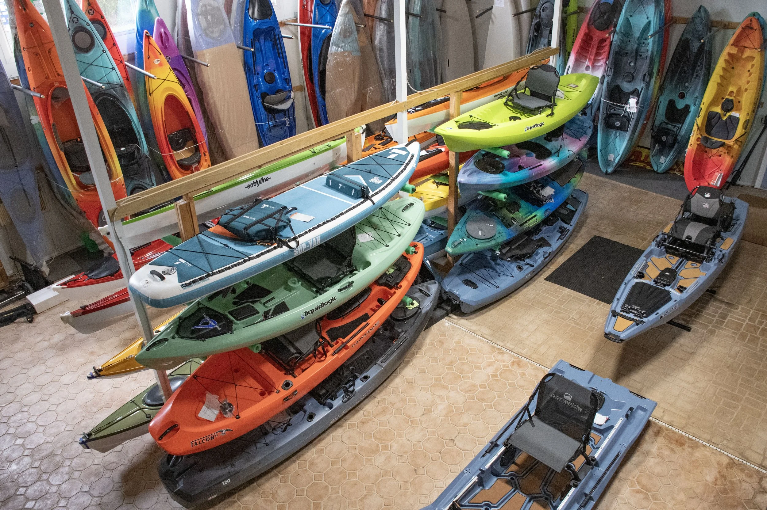 KAYAK SHOP 3.jpg