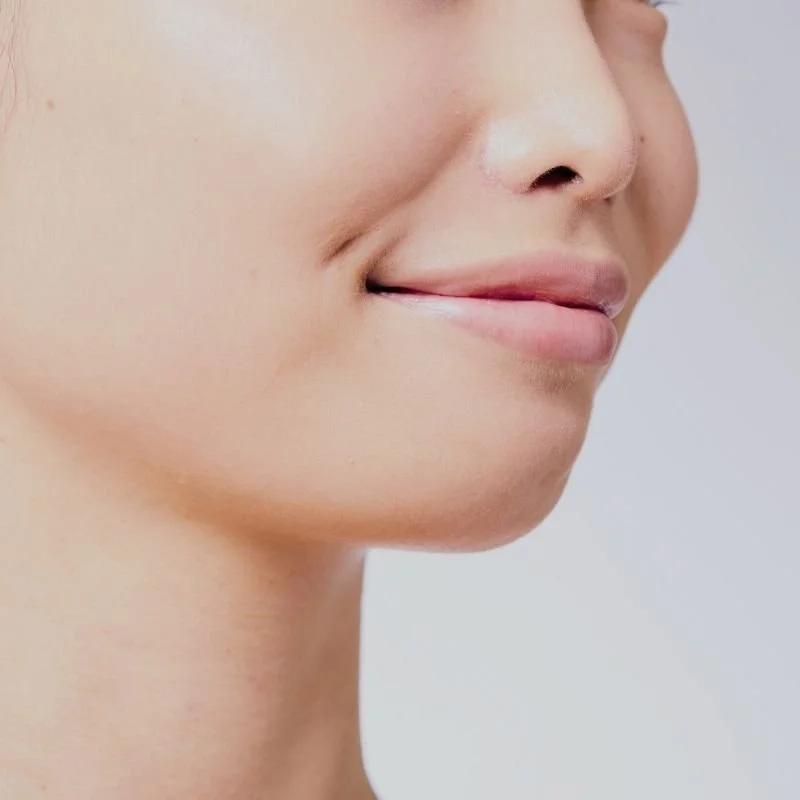 jawline