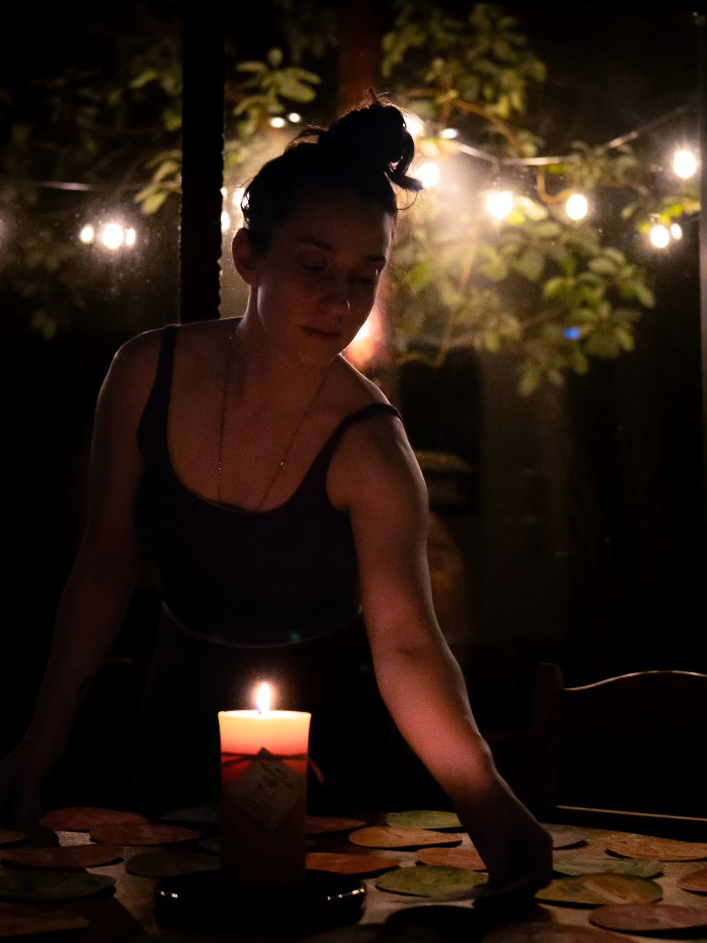 The holiday table holds more than just food.

It holds memories, unspoken dynamics, and roles we don&rsquo;t even realize we&rsquo;re in.

Tonight, meet it with intention, take a breath, and choose how you show up.

And remember to soak up the love!
