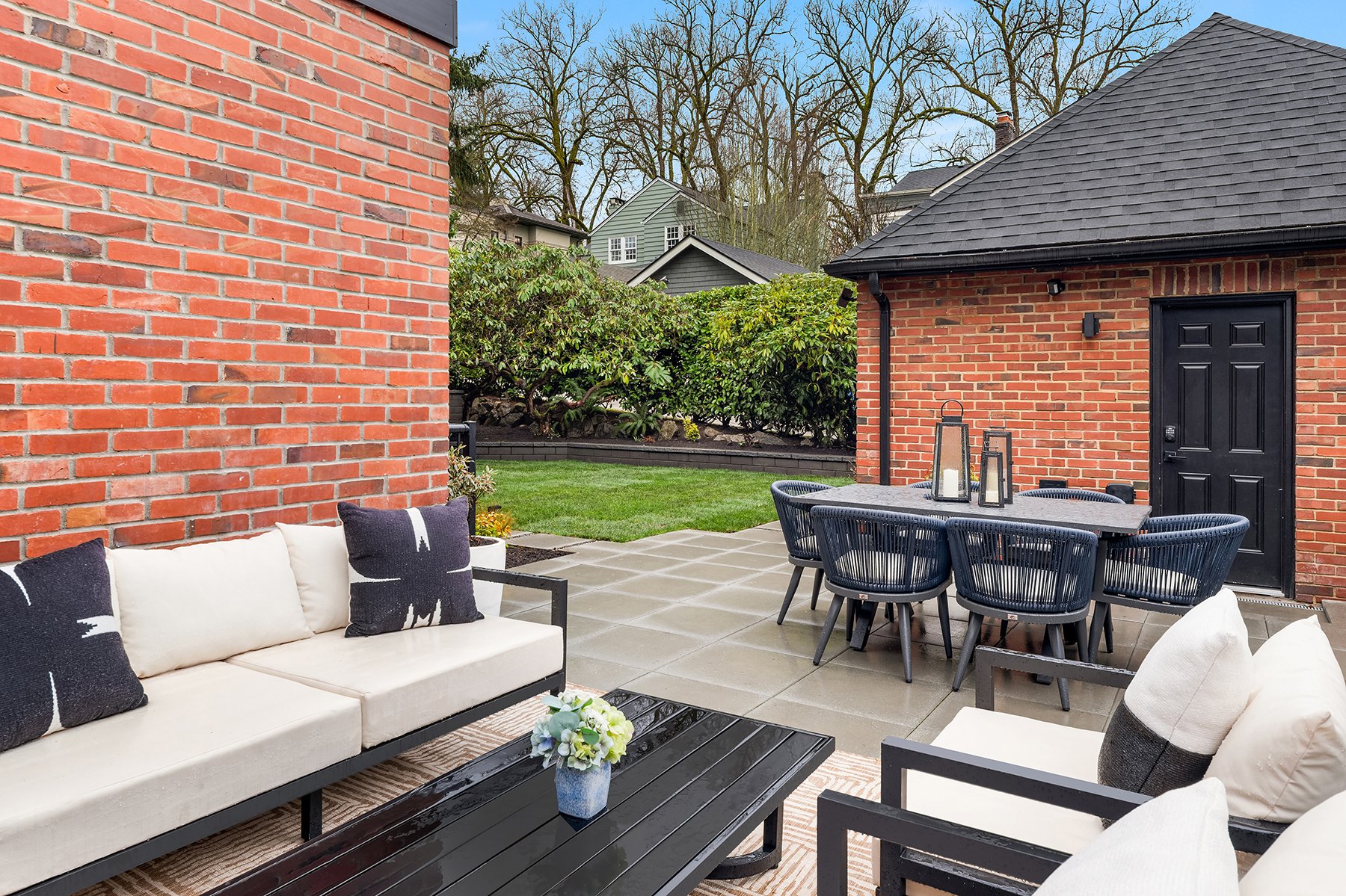 exterior patio.jpg
