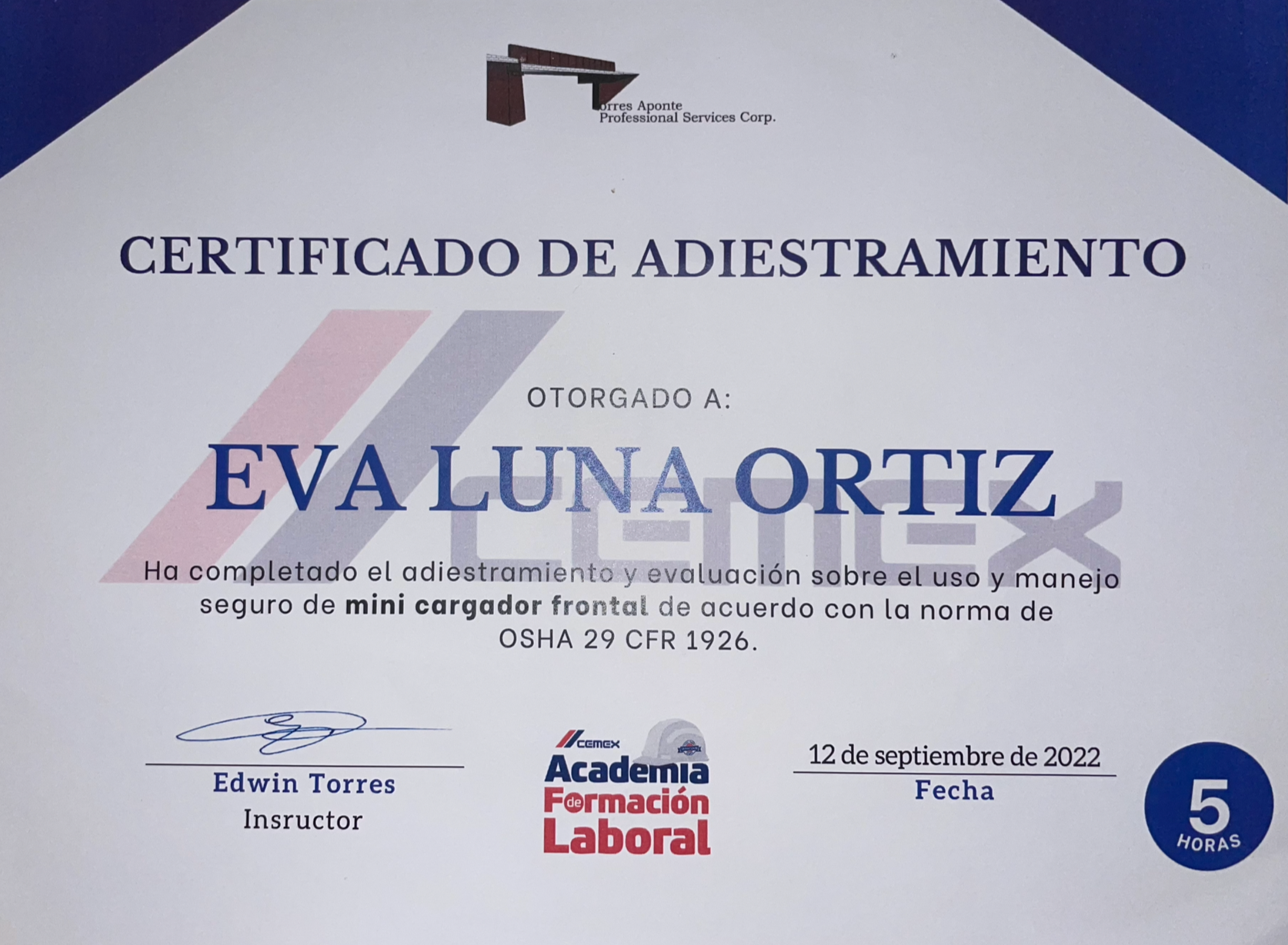 Front-loader operation certification emitted by Cemex fro Eva Luna Ortiz 2022.
