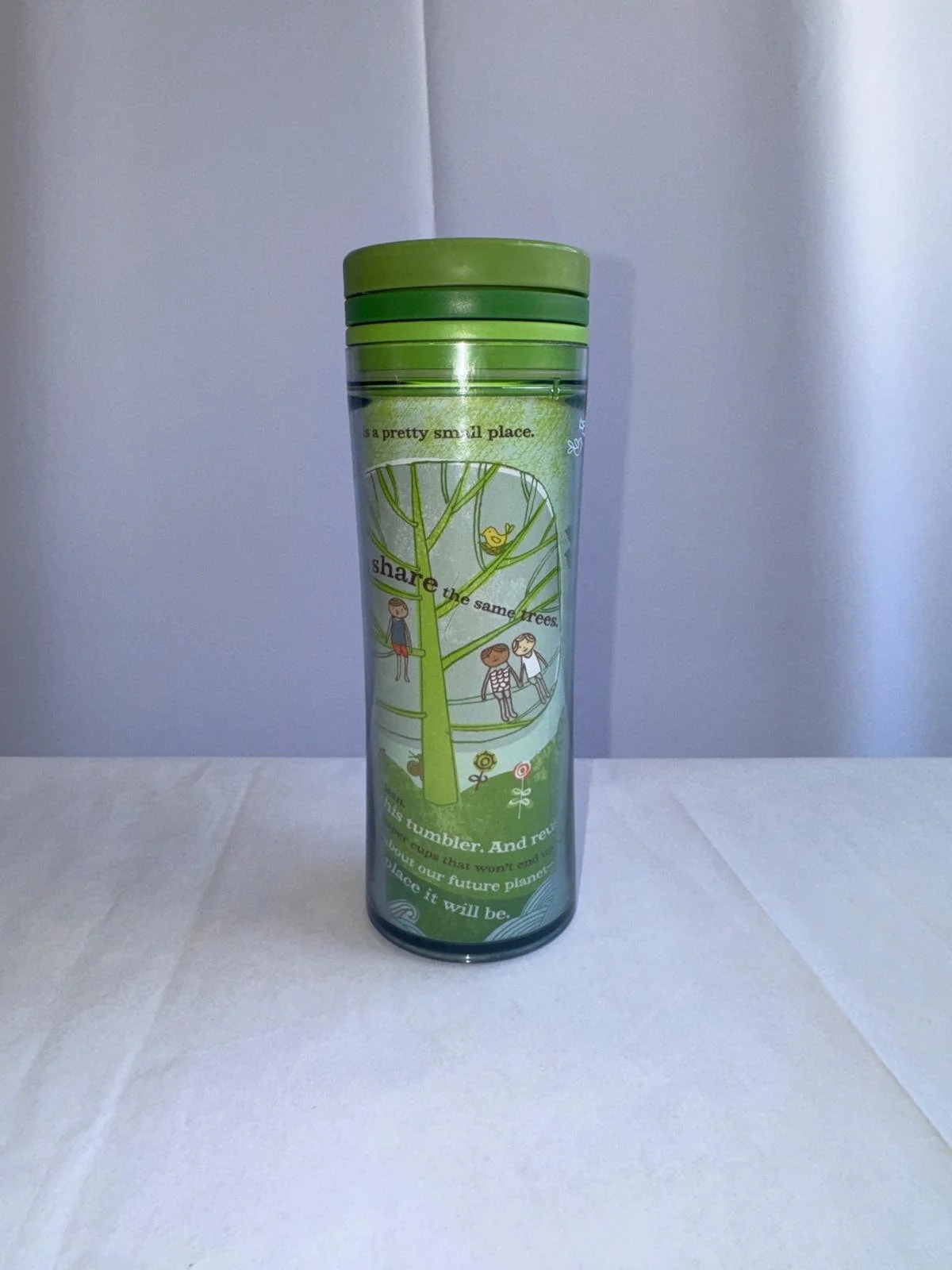 STARBUCKS Compartimos los mismos árboles