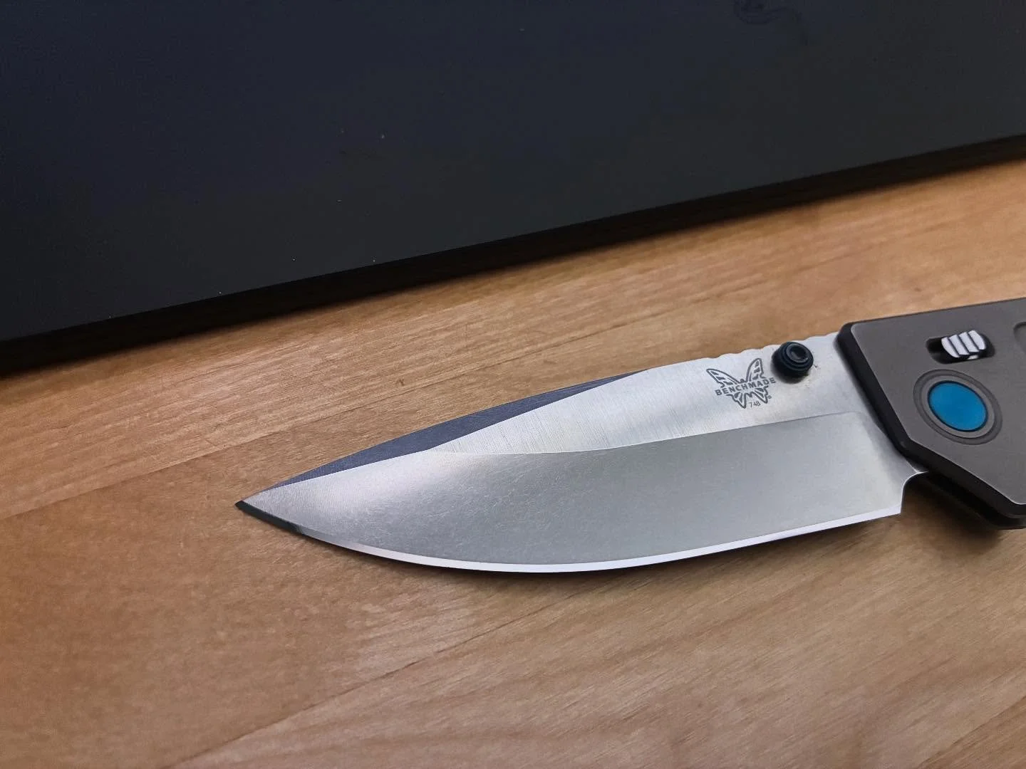 Mirror on a Benchmade Narrows