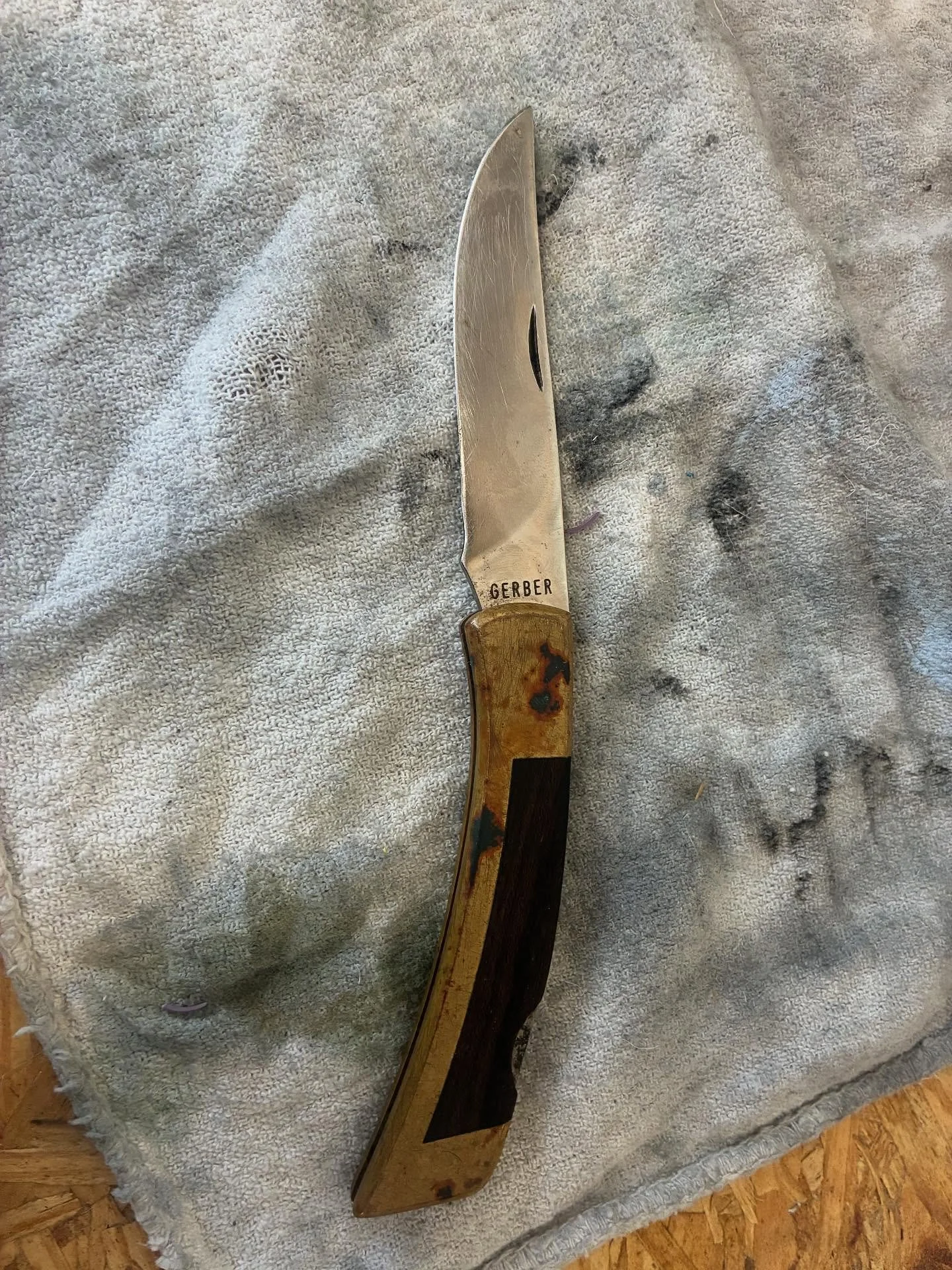 Father in law wanted his old Gerber cleaned up and sharpened, got a little more life in it.  Swipe for the results.