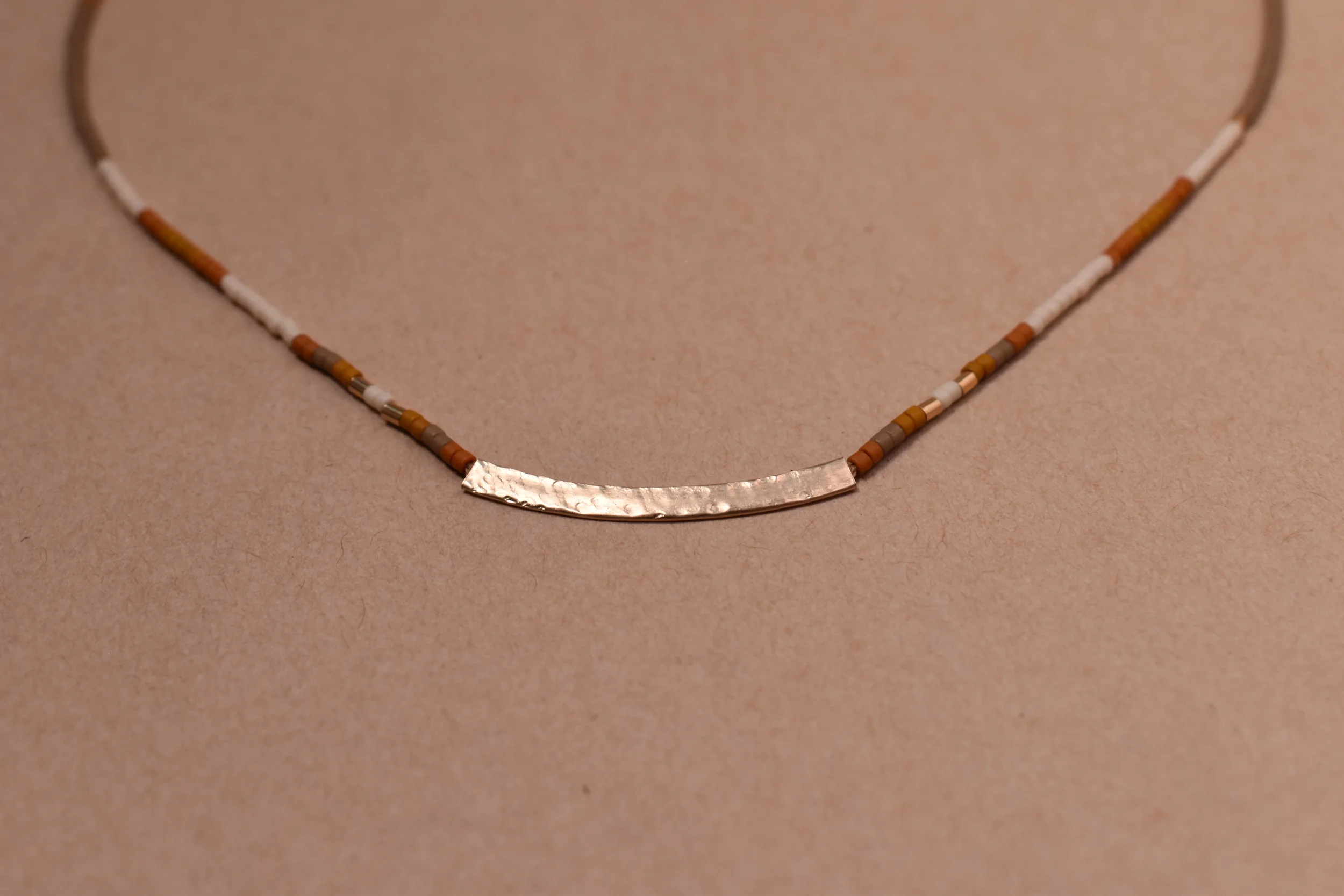 sand halo necklace 5.webp