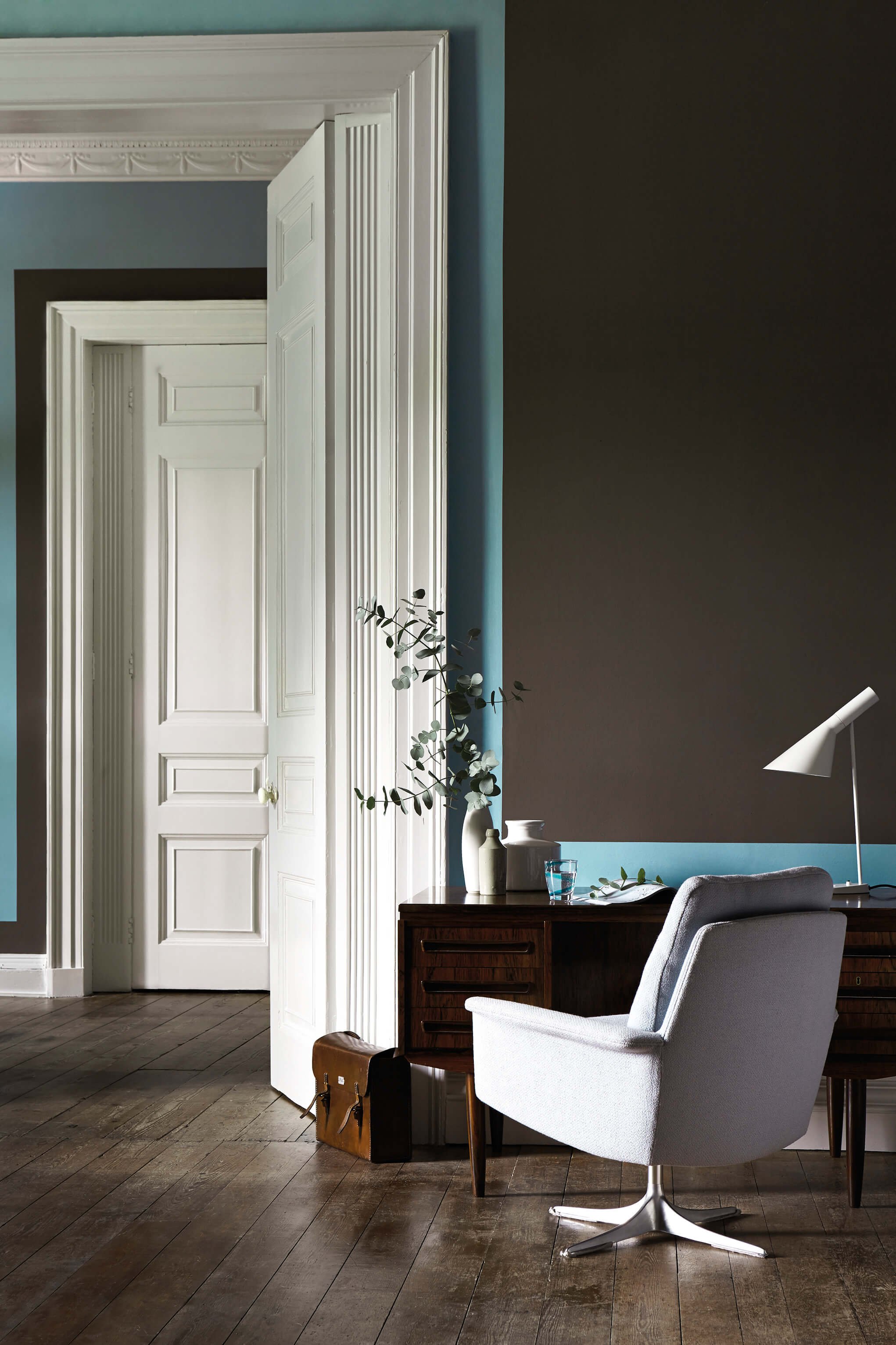 Little Greene Paint in room with Georgian inspired colours.