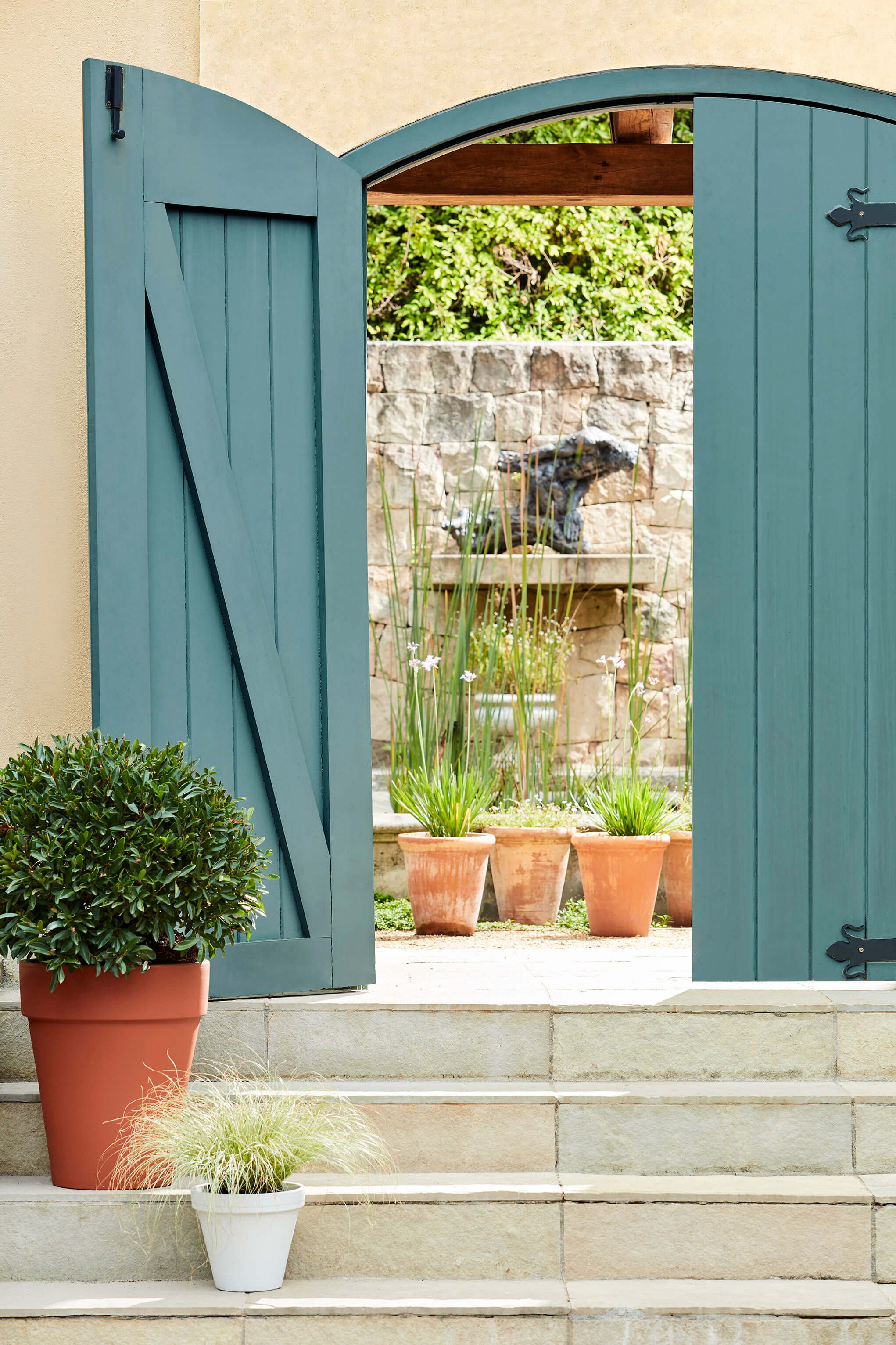 Stone Mid Cool 66 Tea With Florence 310.jpg