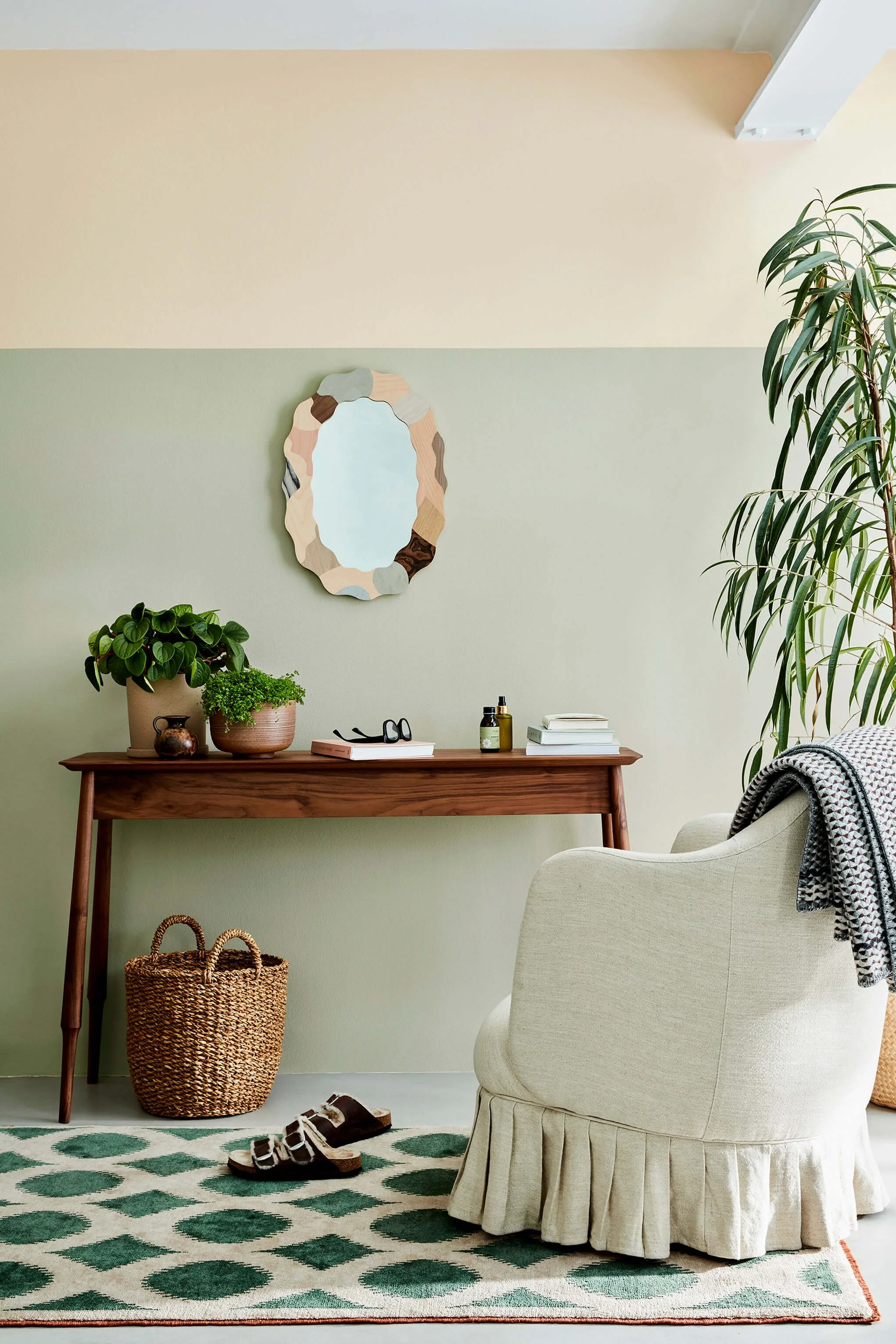 Eco Friendly -  Light Beauvais 323, Tracery II 78.jpg