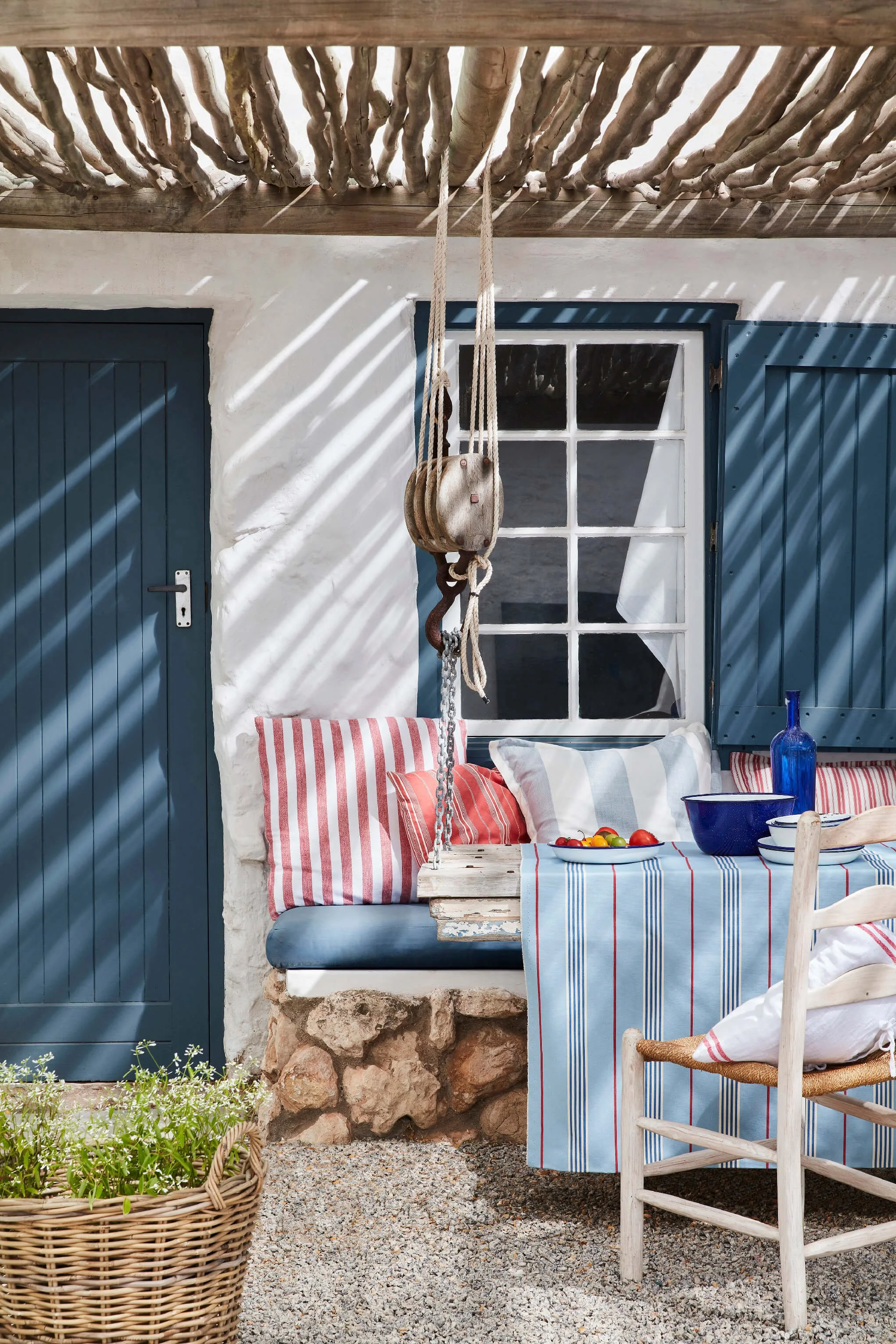 Hicks' Blue 208, Loft White 222.jpg