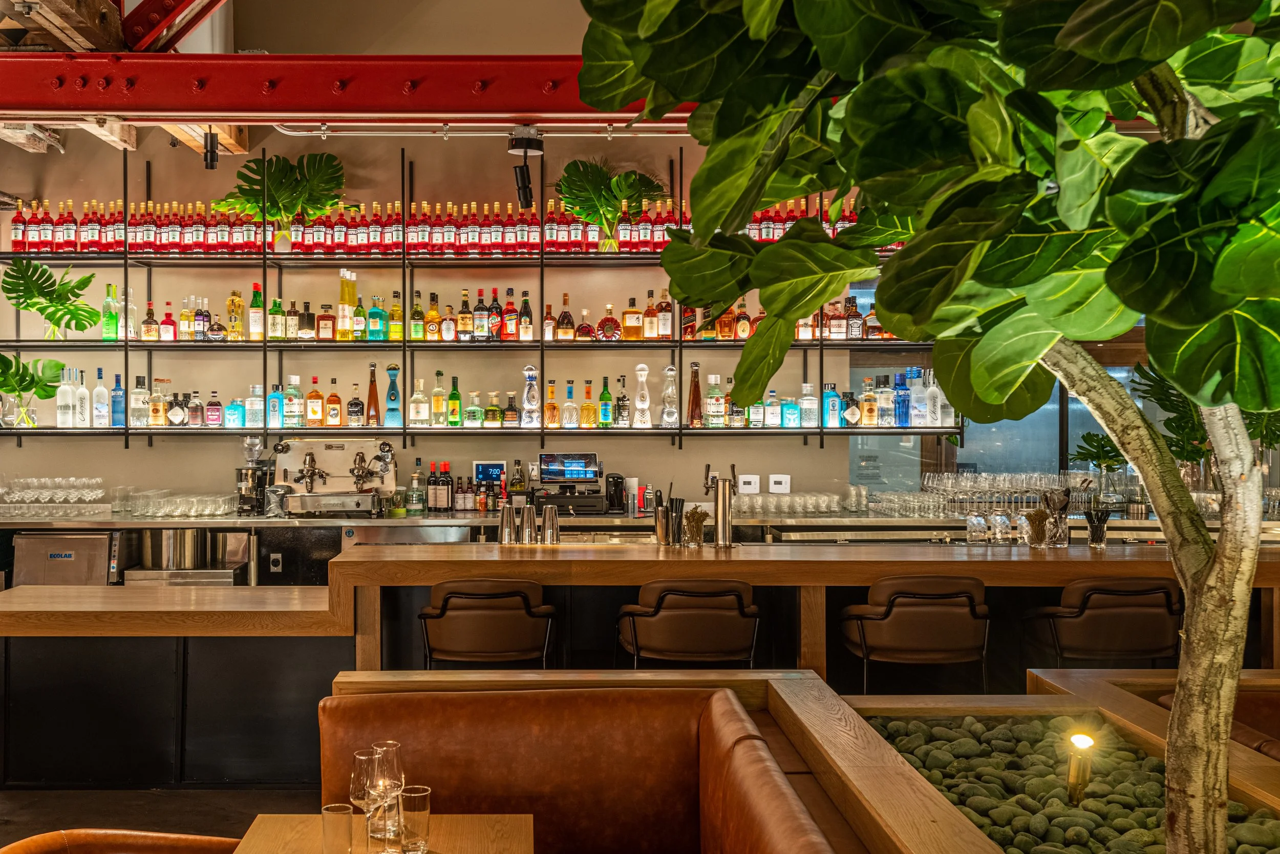 Copy of Restaurant bar 2.jpg