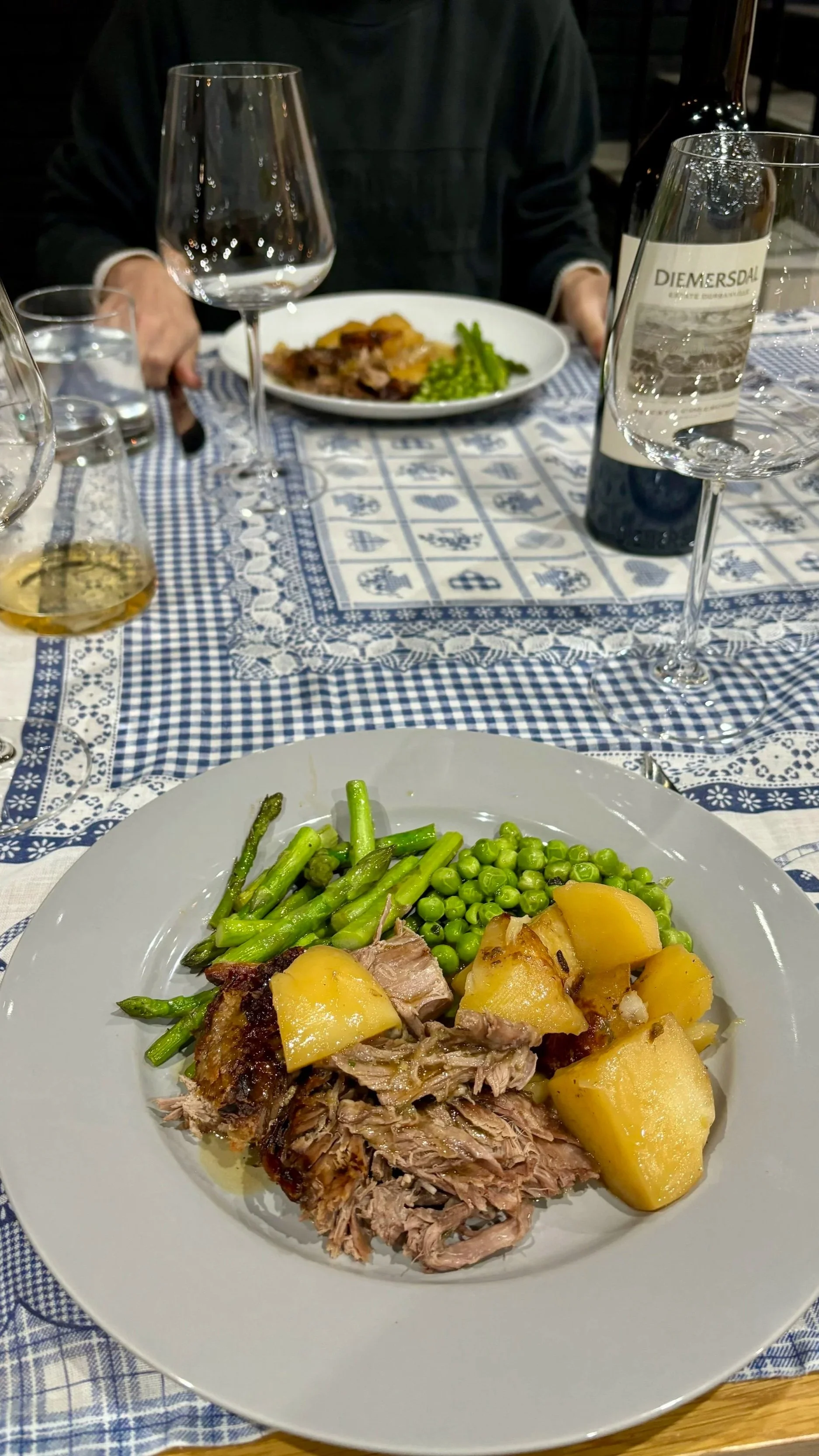 Lemon Garlic Leg of Lamb with Greek Potatoes 