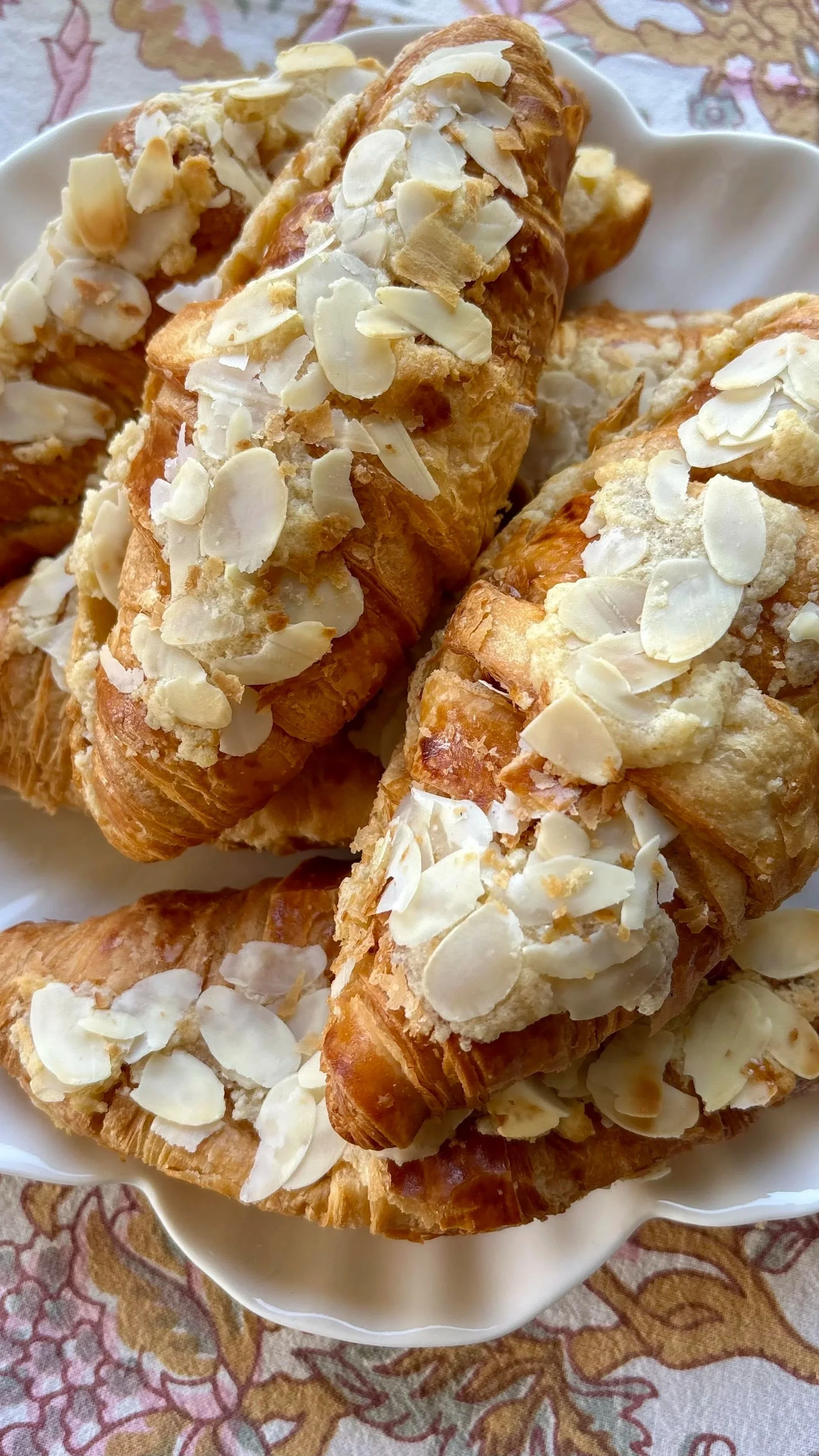 Almond Vanilla Croissants