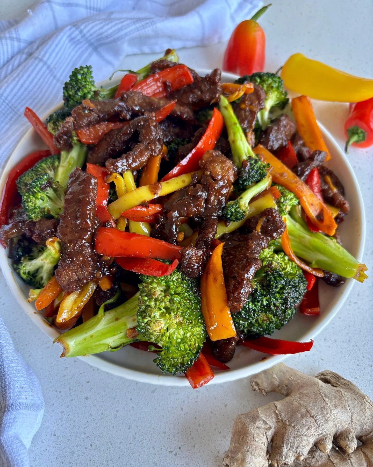 Better Than Takeout Hoisin Ginger Crispy Beef 🫚 

It's crispy, saucy, and the perfect takeout alternative that you can make at home. It's also packed with veggies and is so delicious that I promise you'll love it just as much (if not more) than take