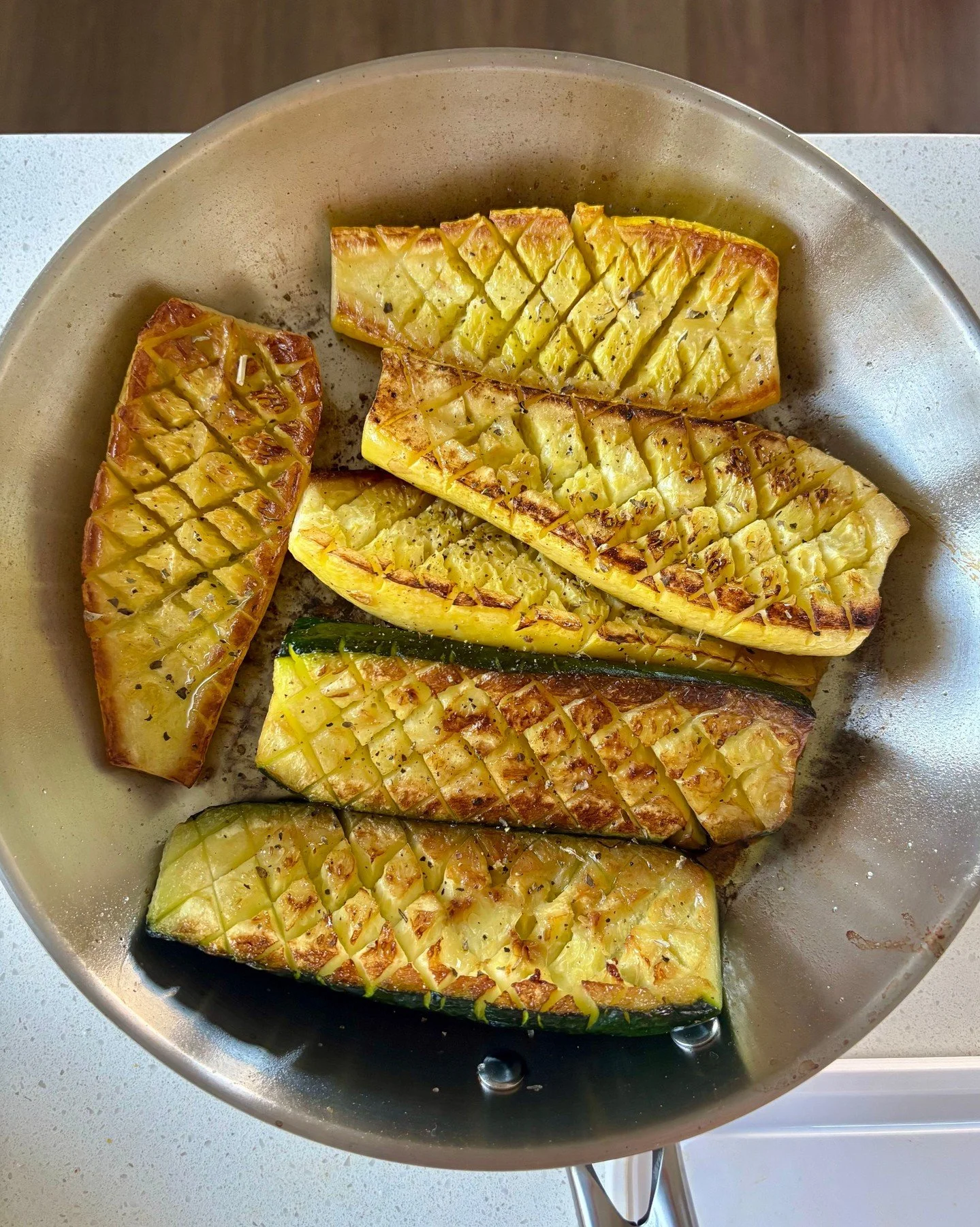Ultimate Summer Zucchini 🌞 

They are tender, slightly caramelised, and the best summer side dish for a BBQ. 

Link to the recipe is in my bio 👆️ 

#zucchinirecipe #babymarrow #summerveggies #summersidedishes #vegdish