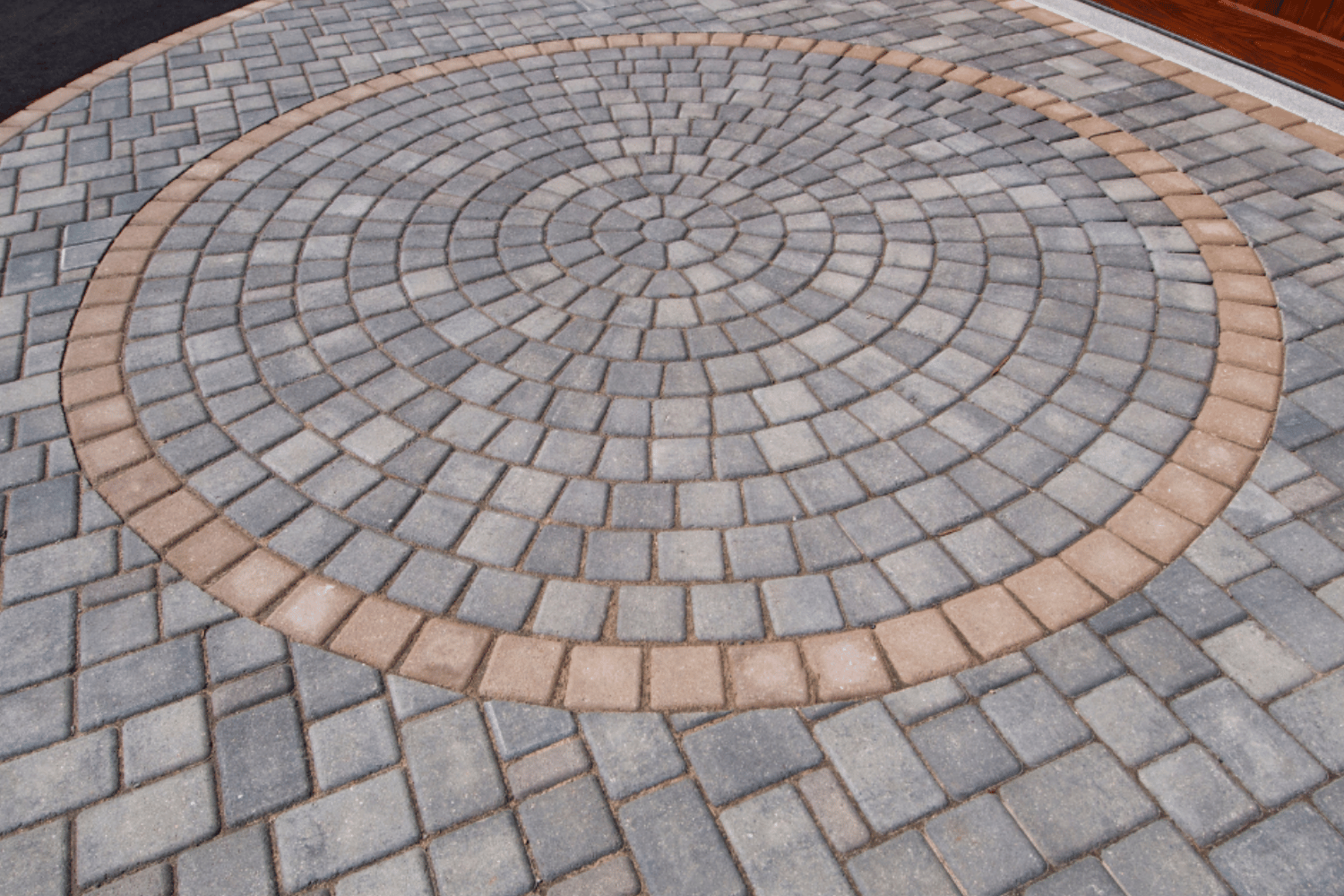 Top Signs Your Brick Pavers Need Professional Repair Before Winter Arrives
