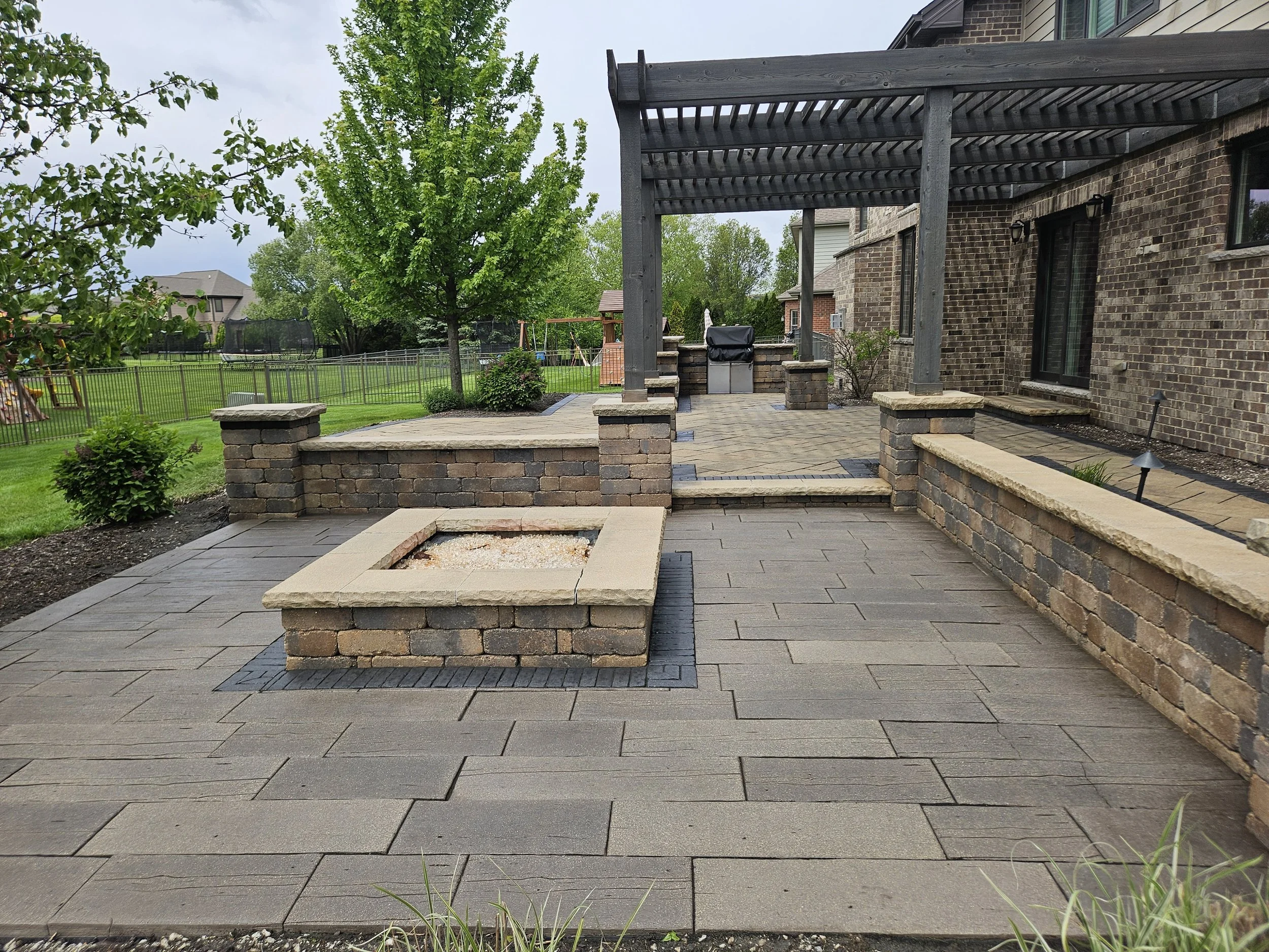 Brick Paver cleaning and sealing Frankfort Illinois