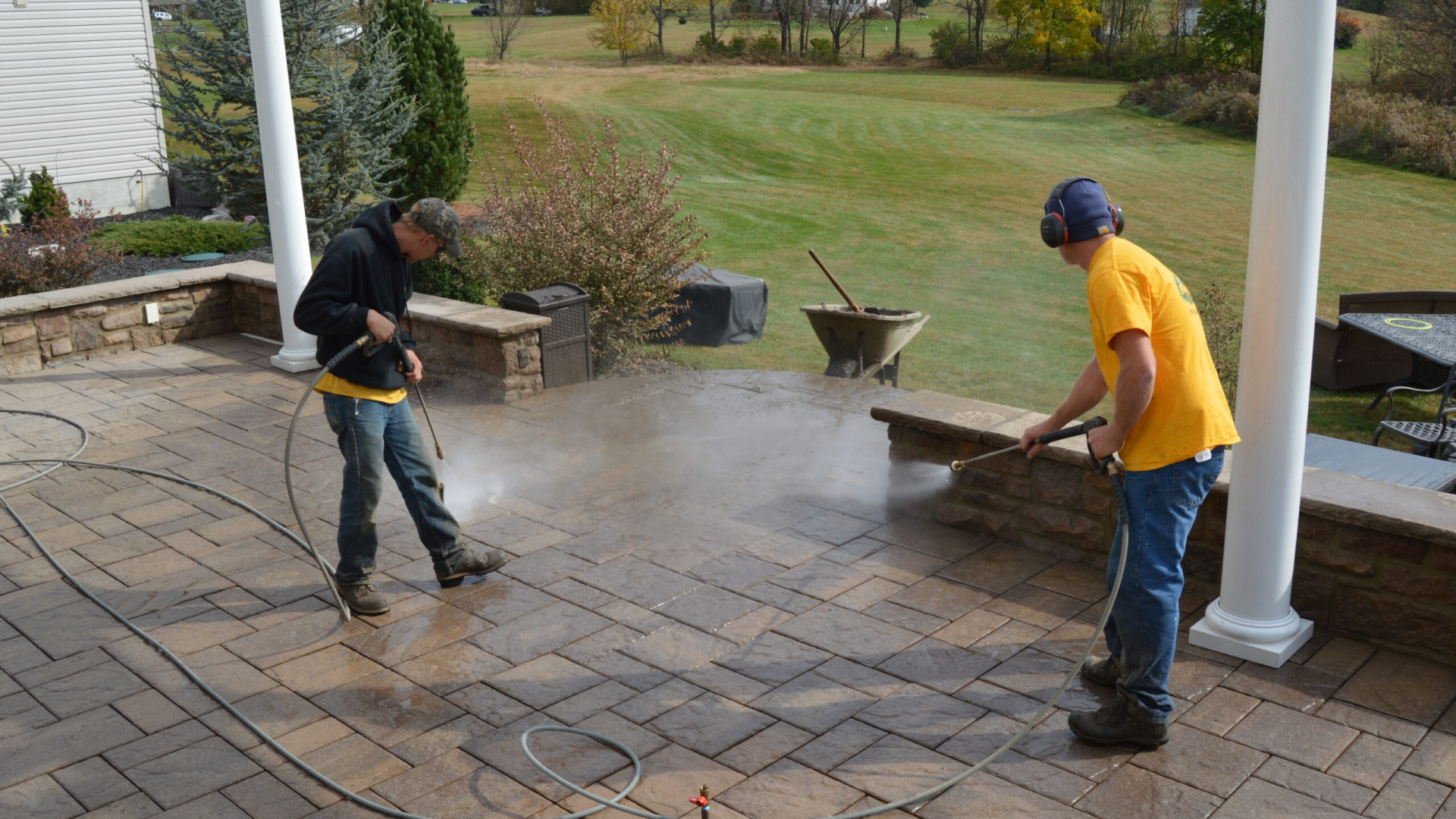 Cleaning brick paver patio in Homer Glen Il