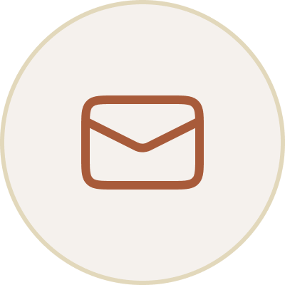 Icon of a closed envelope inside a circular badge