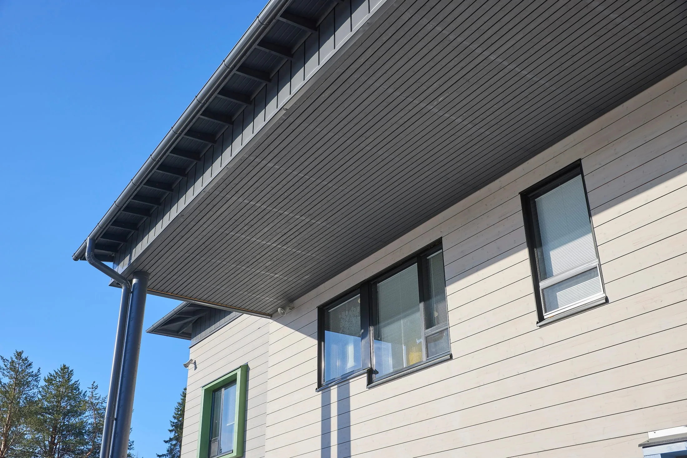 details-of-the-log-constructed-elementary-school-in-Kittilä.jpg