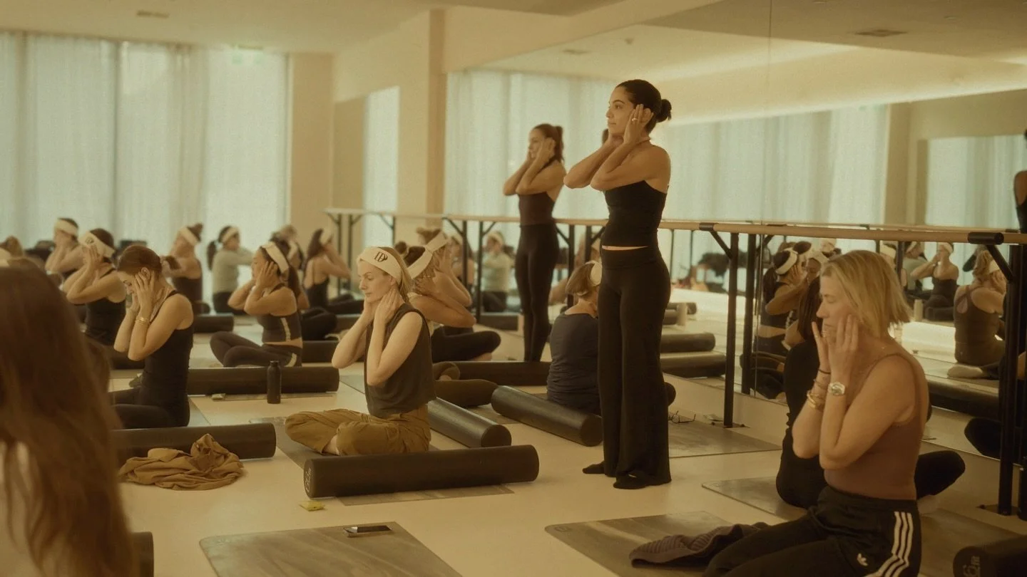 One of my favourite evenings so far at Kadami Studio.

An evening created with intention gentle movement, fascia release, self‑lymphatic drainage, and the grounding sounds of live cello.
A moment to slow down, soften, and reconnect.

We were so excit