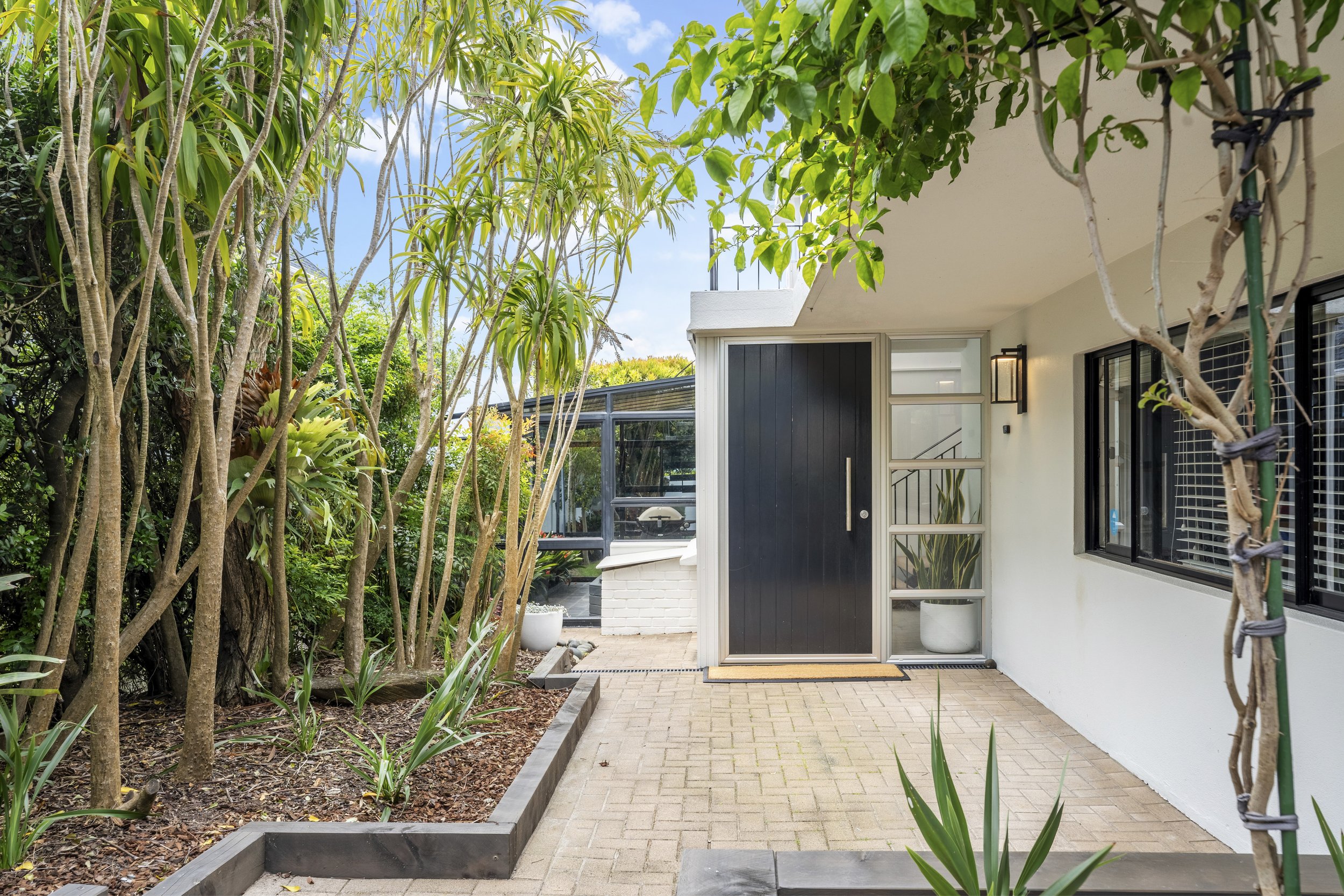 122A_Bucklands_Beach_Road_2.jpg
