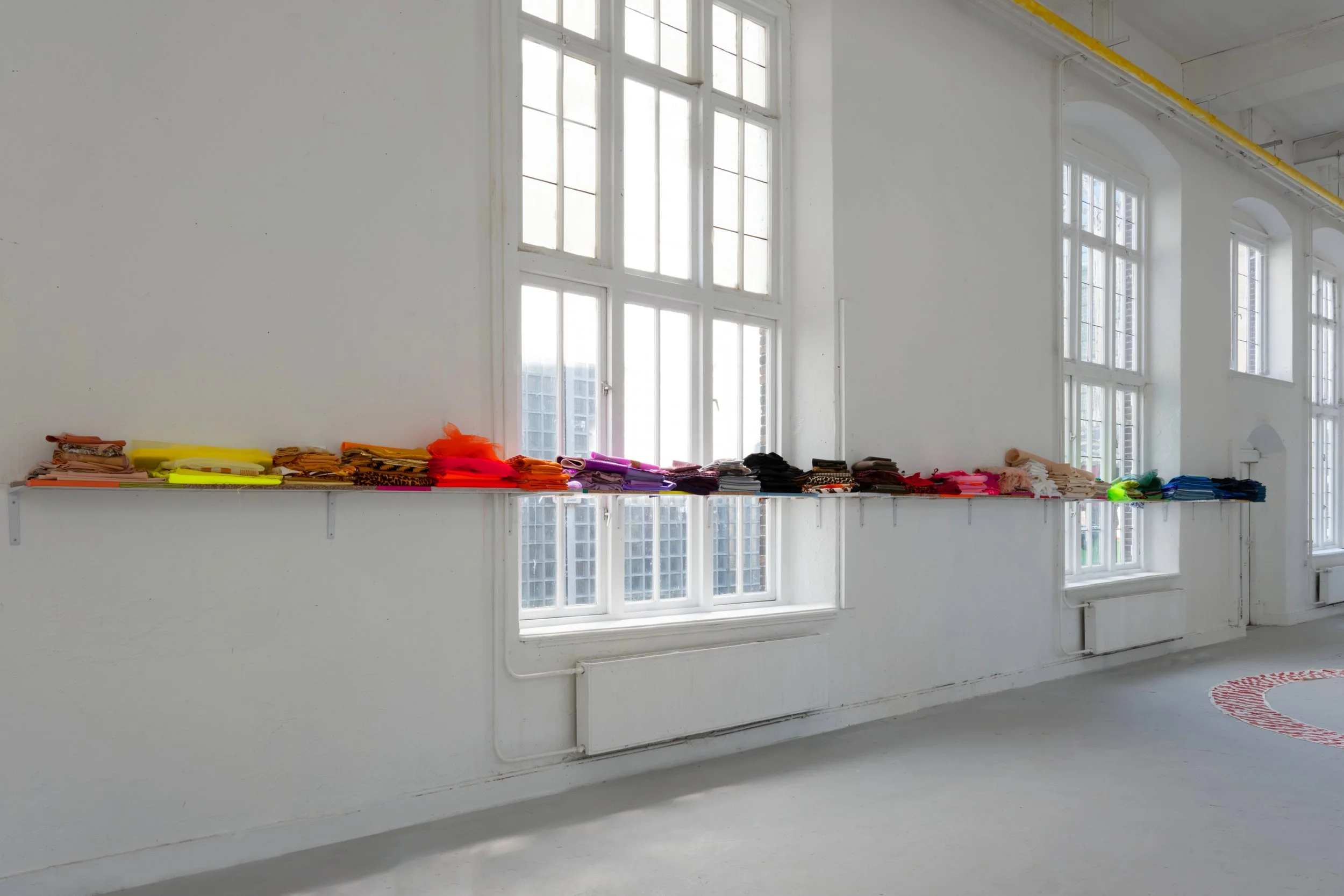 De voorraad 40 x 880 cm
