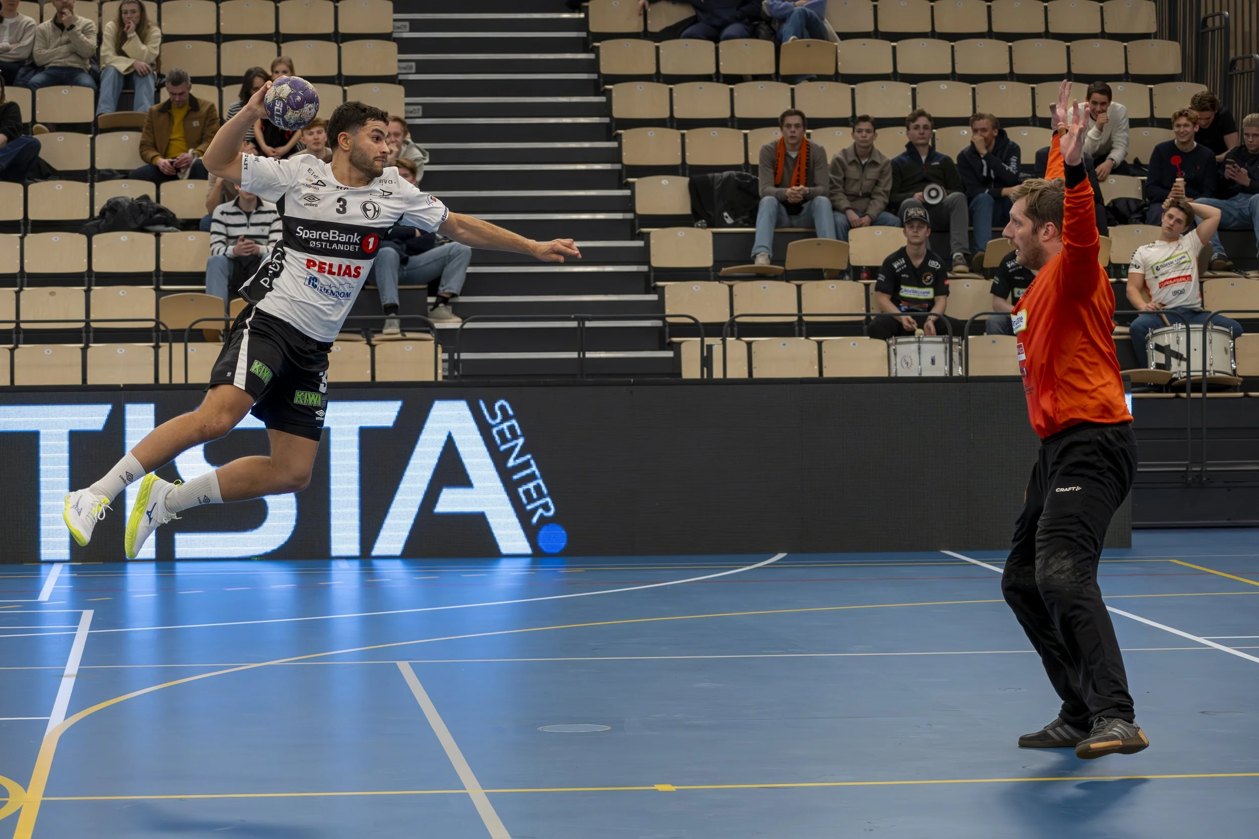Photographing Elverum Handball