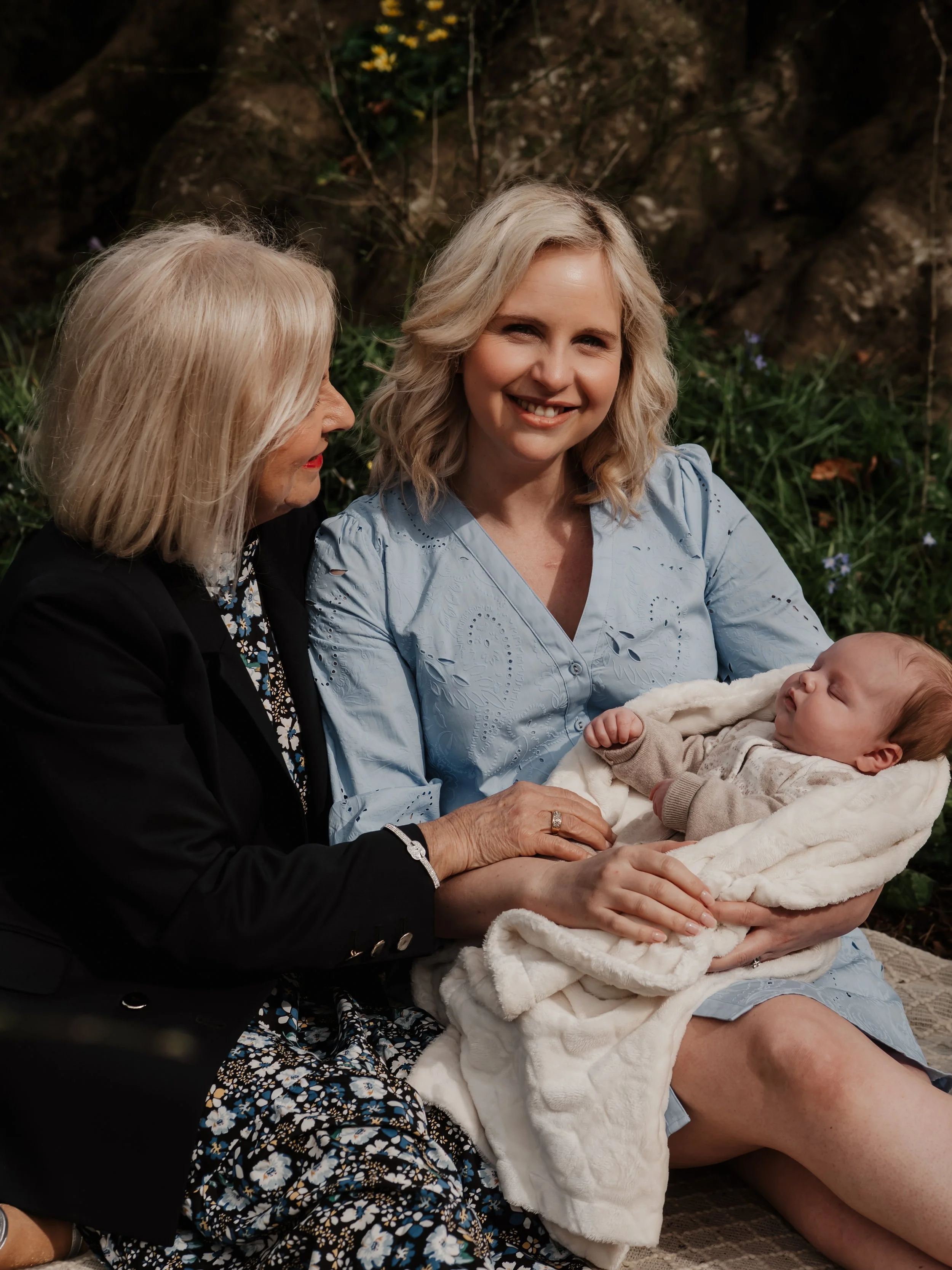 Kelly - Motherhood Mini (70).jpg