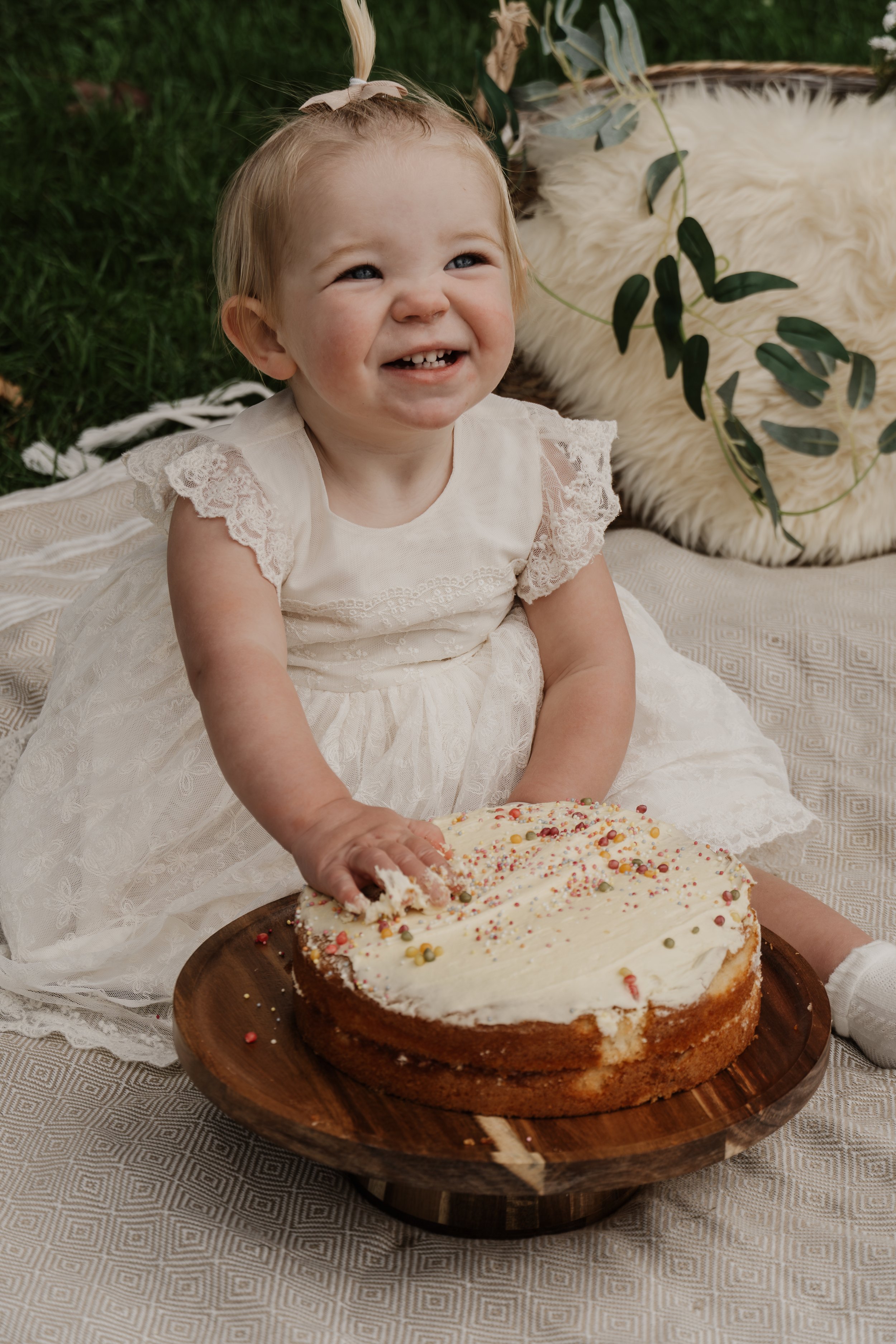 Alice Richards - Cake Smash Shoot (92).jpg