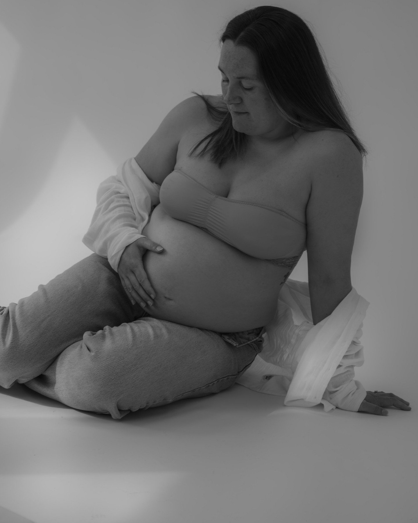 The last weeks of pregnancy are strange.⁠
⁠
Everything slows down. The days feel long but the weeks disappear. You're waiting for something enormous to happen, and you have no idea when it will come or how it will feel.⁠
⁠
You pack a bag. You wash ti