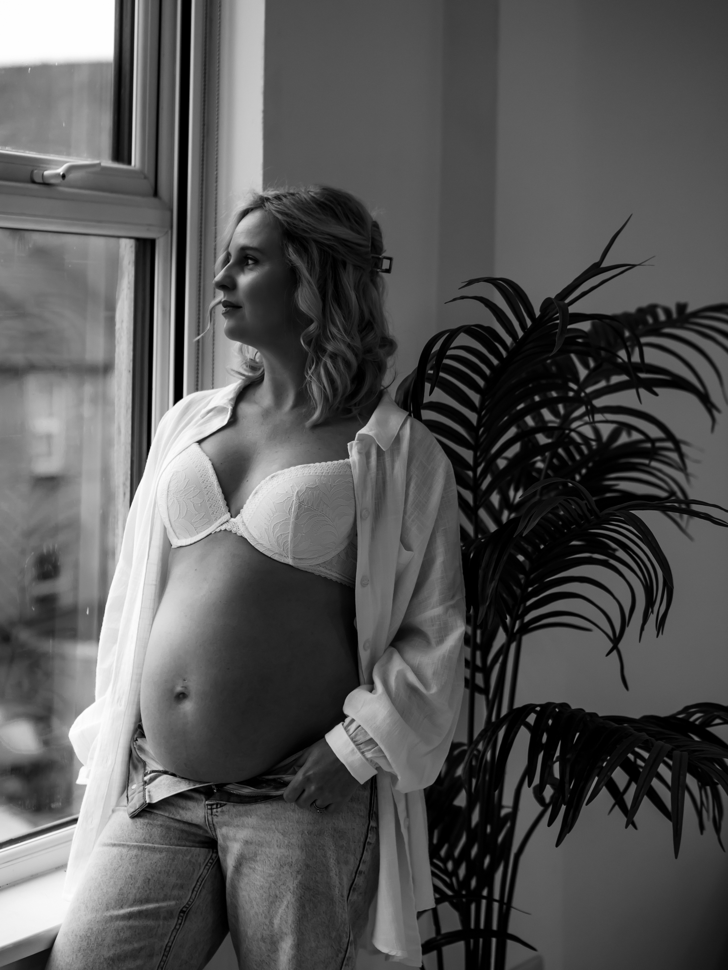 Kelly’s Maternity Session in the Studio