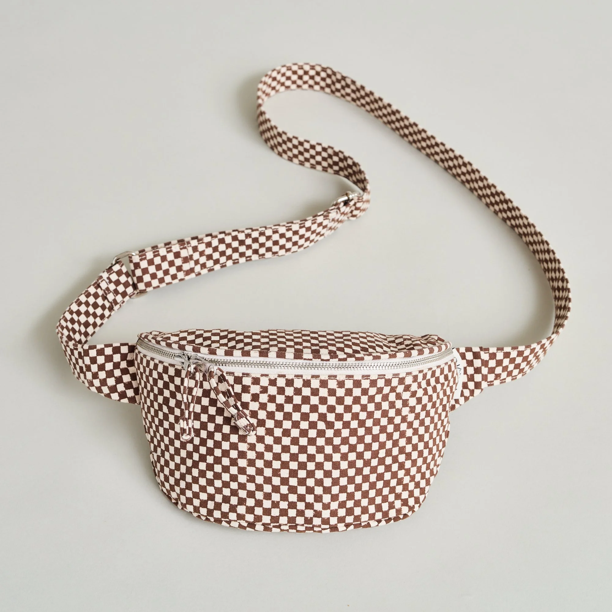 Hugger Bag | Checkerboard | Brown