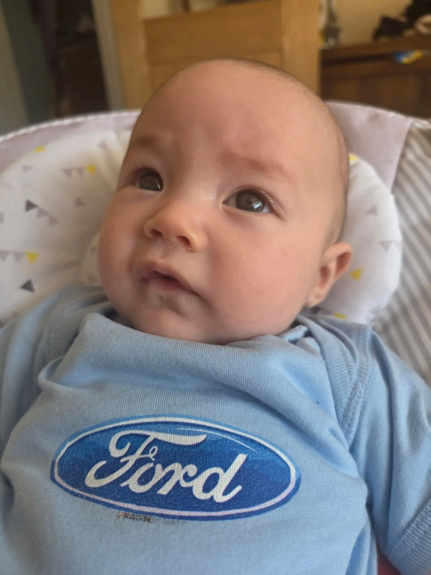My handndrawn Ford badge clothing modelled by my son Ford 😆❤️❤️

He looks cool, right?

-----------------------
www.drawnbymatt.co.uk 
DrawnByMatt.redbubble.com 
----------------------
Support Small Businesses 

#ford #fordownersclub #apparel #cloth