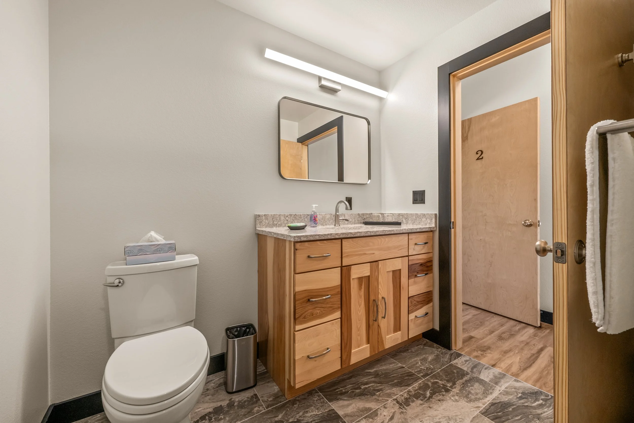 The Orion - Bathroom.JPG
