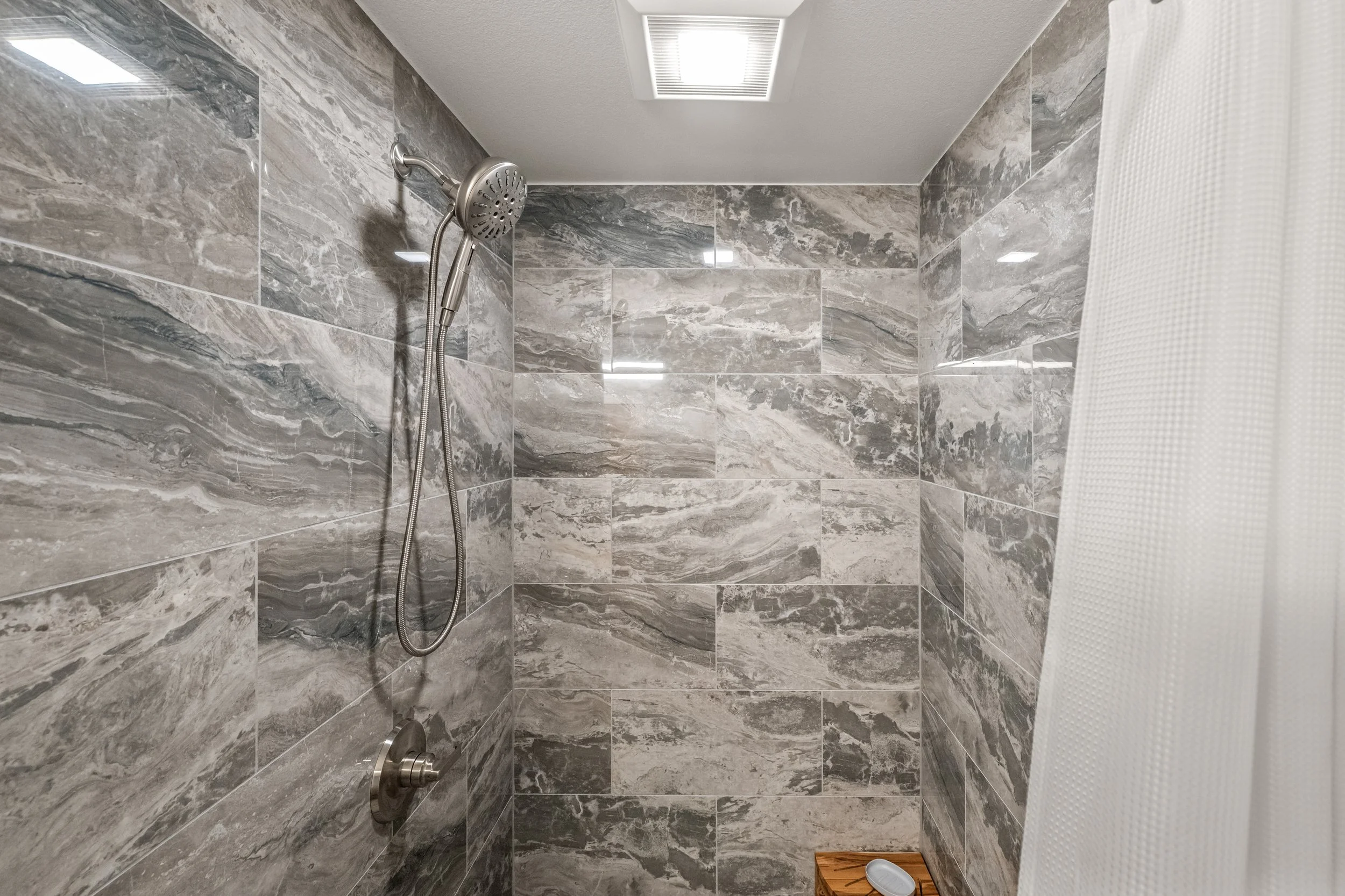 The Orion - Shower.JPG