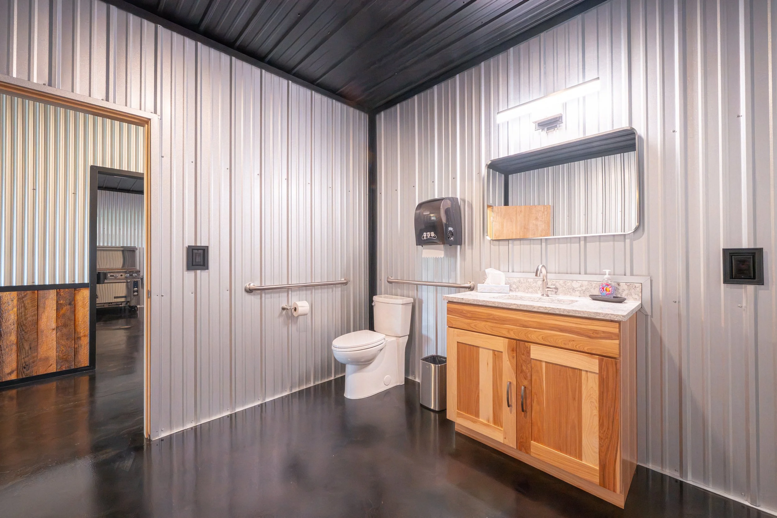 The Orion - Lobby Bathroom2.JPG
